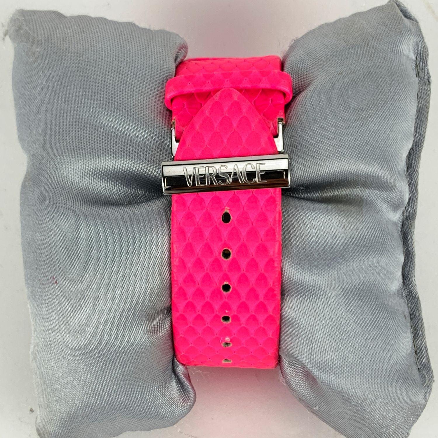 Versace Fluo Pink Fuchsia PSQ 99 Ladies Hippodrome Wrist Watch For Sale 3