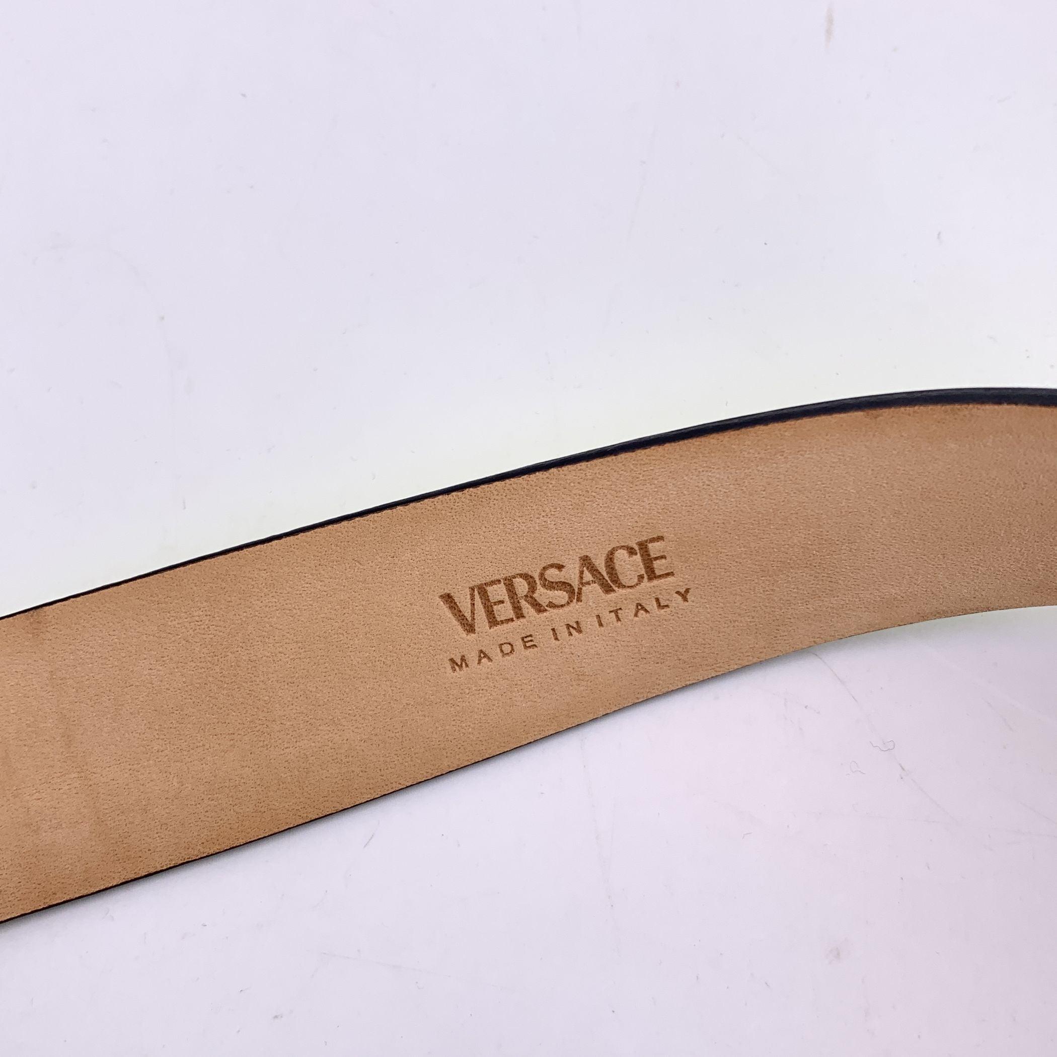 Versace Fluo gelbes Leder Medusa Logo Schnalle Gürtel Größe 90/36 im Angebot 1