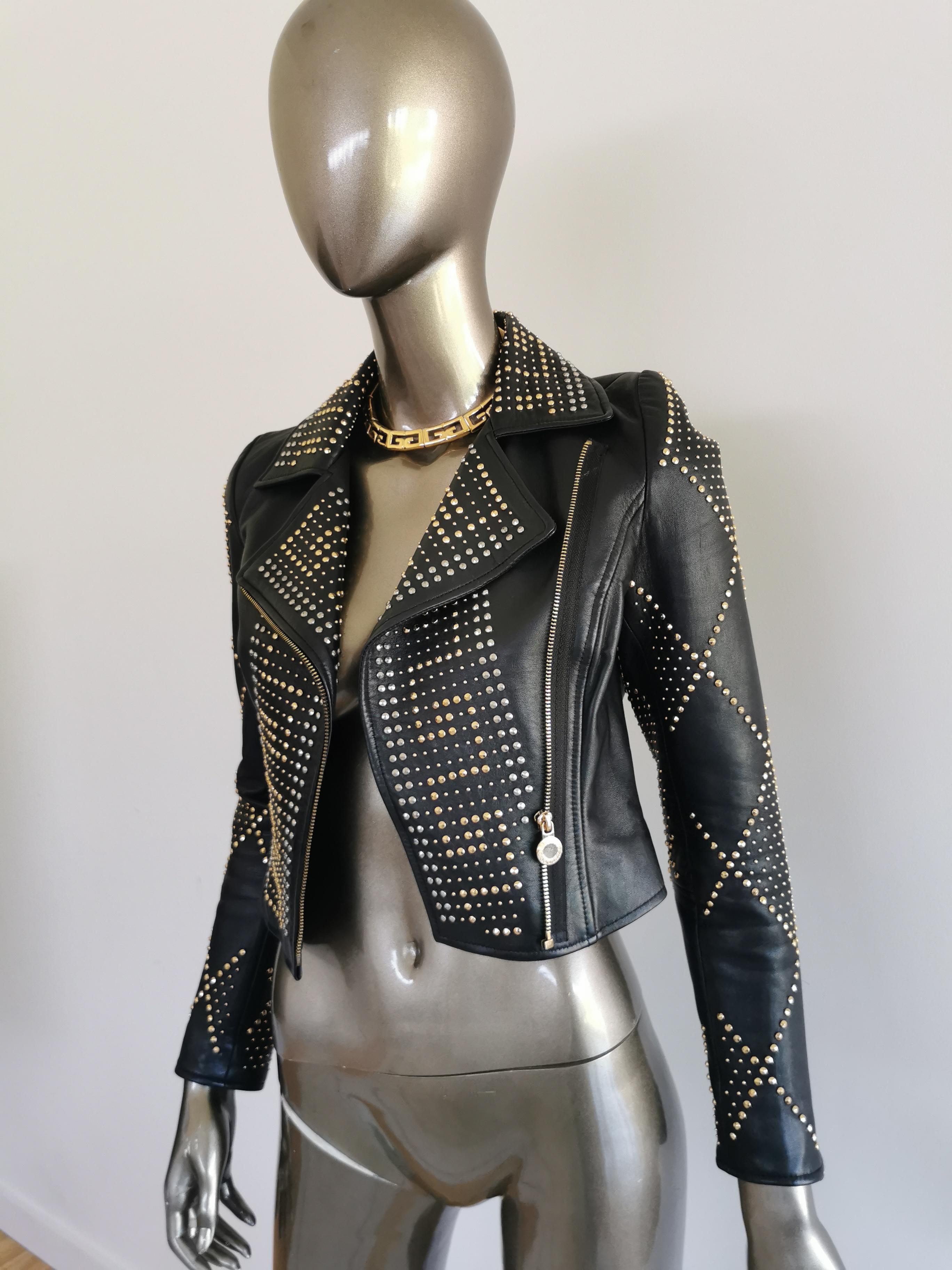 VERSACE for H&M Greca Studded Cropped Women's Leather Jacket 34 For Sale 1