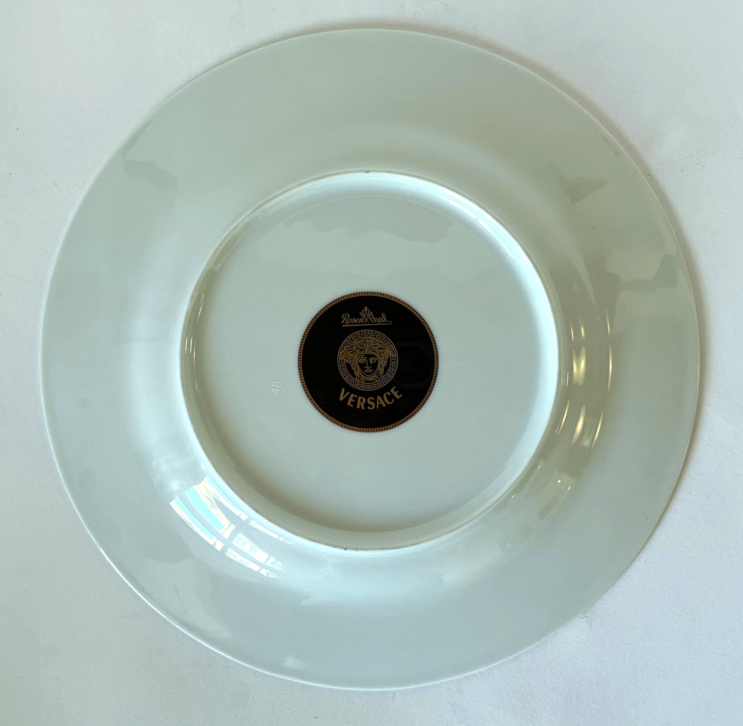 Porzellanteller von Versace für Rosenthal im Angebot 3