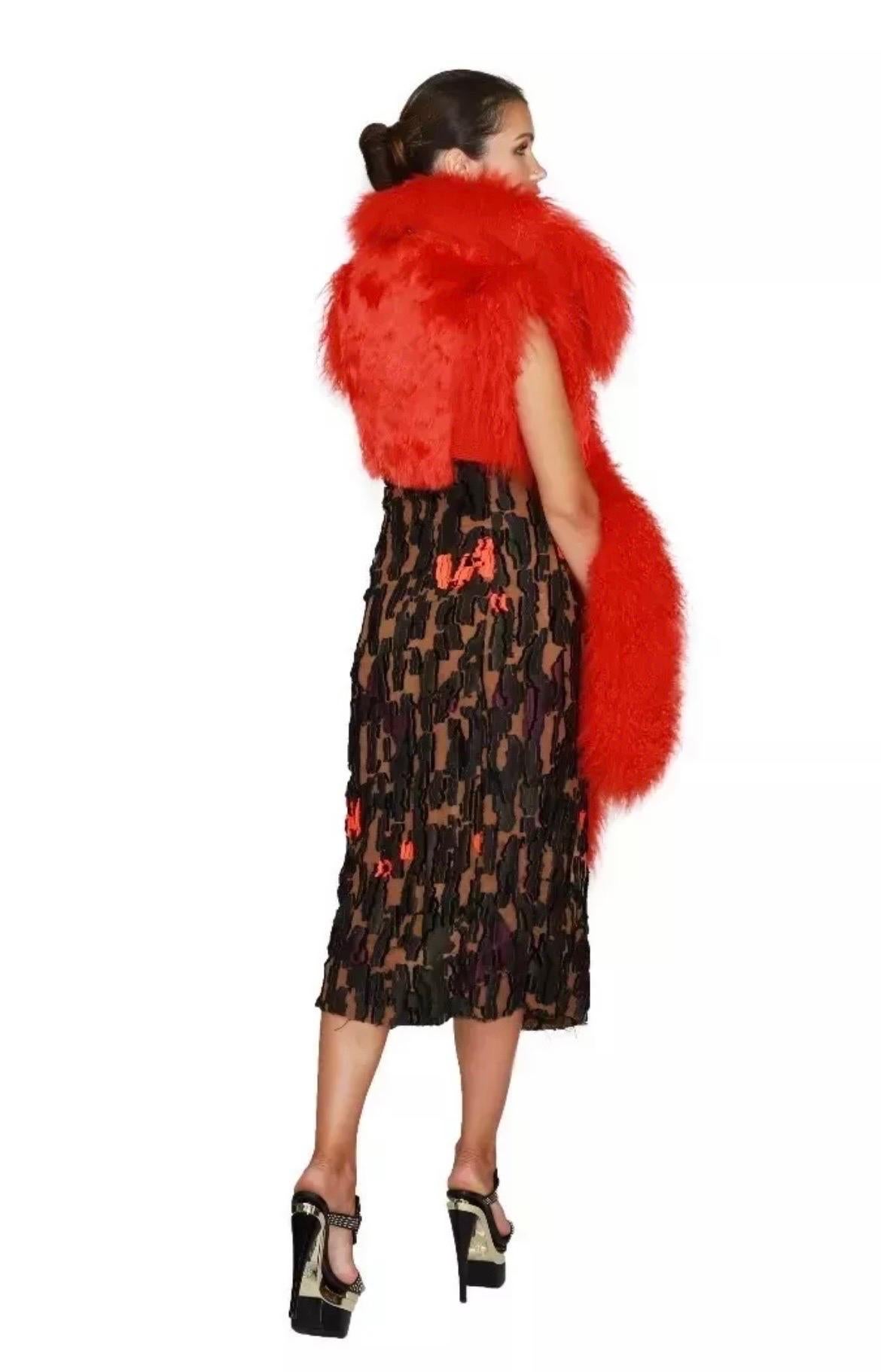 VERSACE Gilet senza maniche in pelliccia con sciarpa 38 in vendita 2