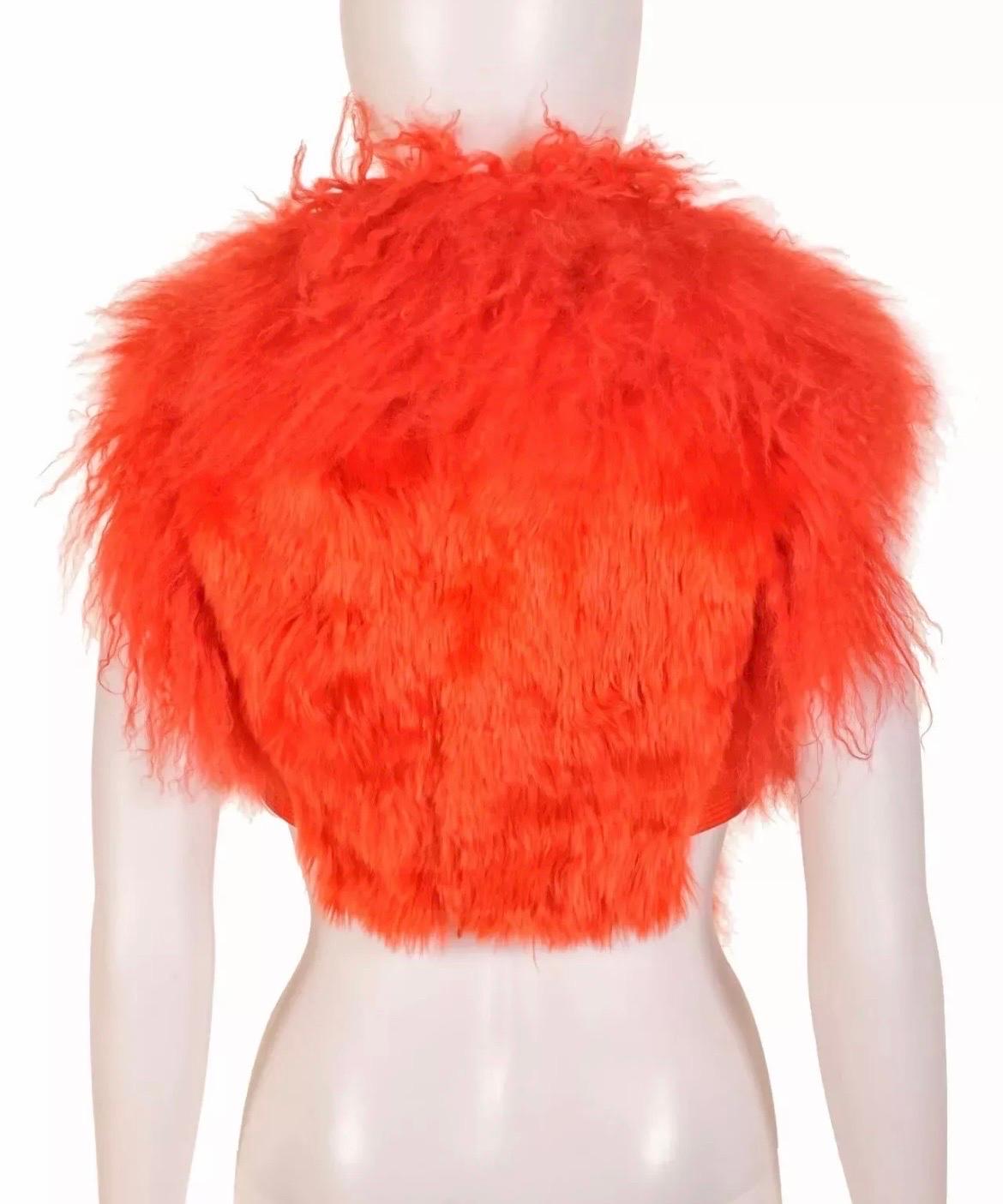 VERSACE Gilet senza maniche in pelliccia con sciarpa 38 in vendita 3