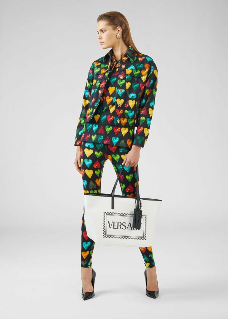 Versace FW19 "Love Versace" Print Multicolor Hearts Leggings Size 36 For  Sale at 1stDibs