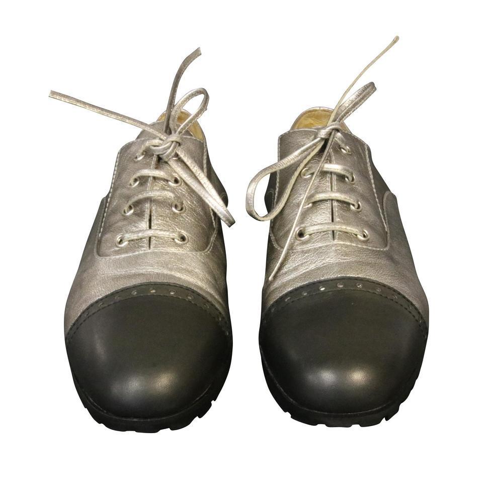 Versace Gianni Schwarze Oxford-Schuhe mit Lederkappe und Schnürung Gr. 35.5 VS-S0929P-0326 (Beige) im Angebot