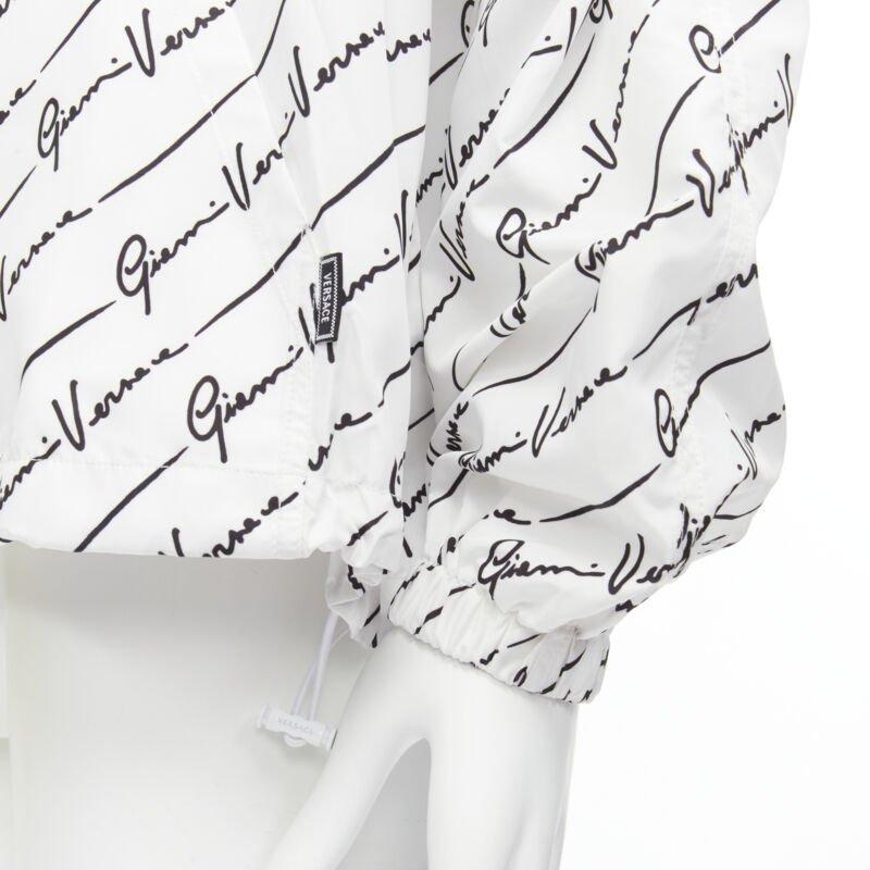 Gray VERSACE Gianni Signature white black nylon hooded windbreaker jacket IT46 S For Sale