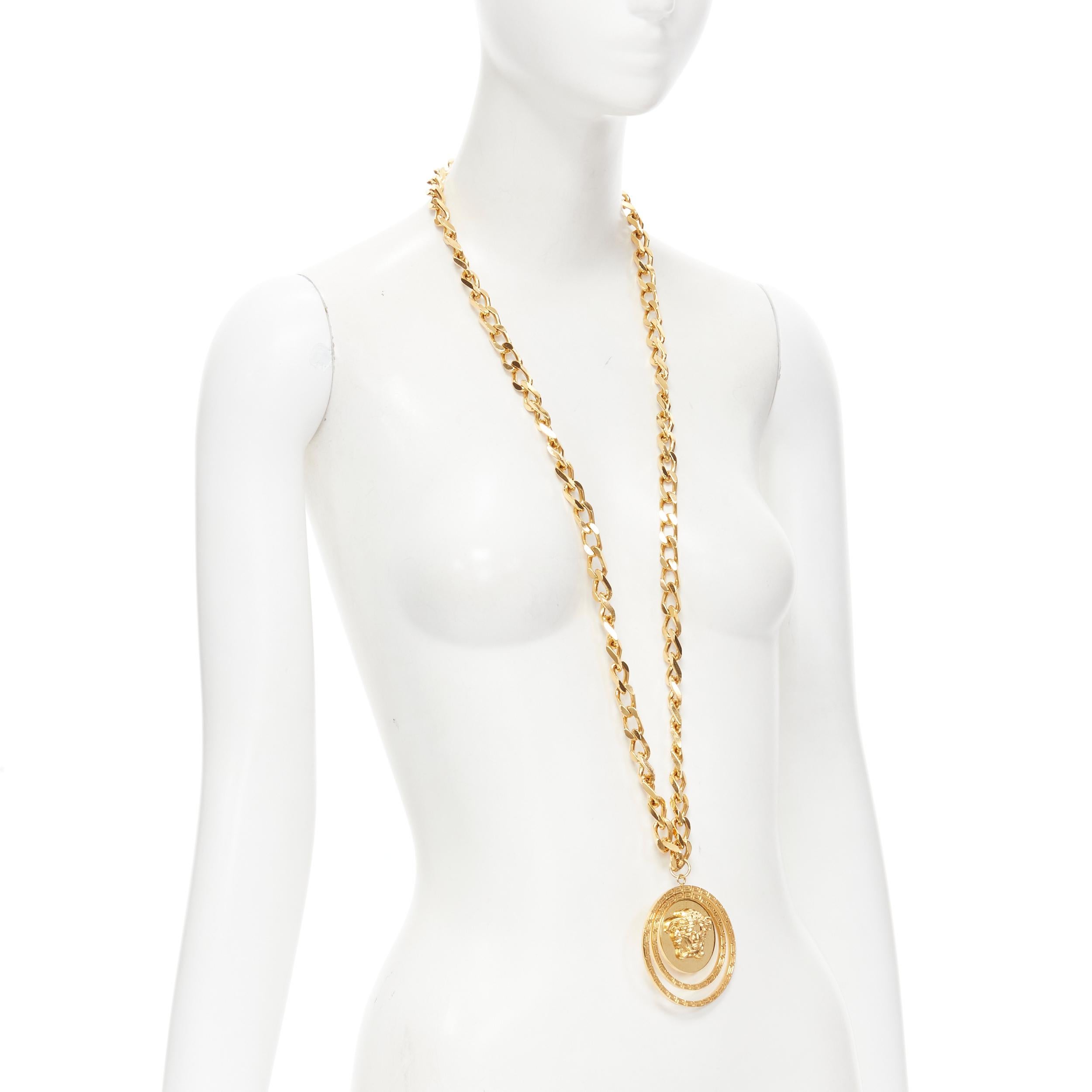 necklace reference