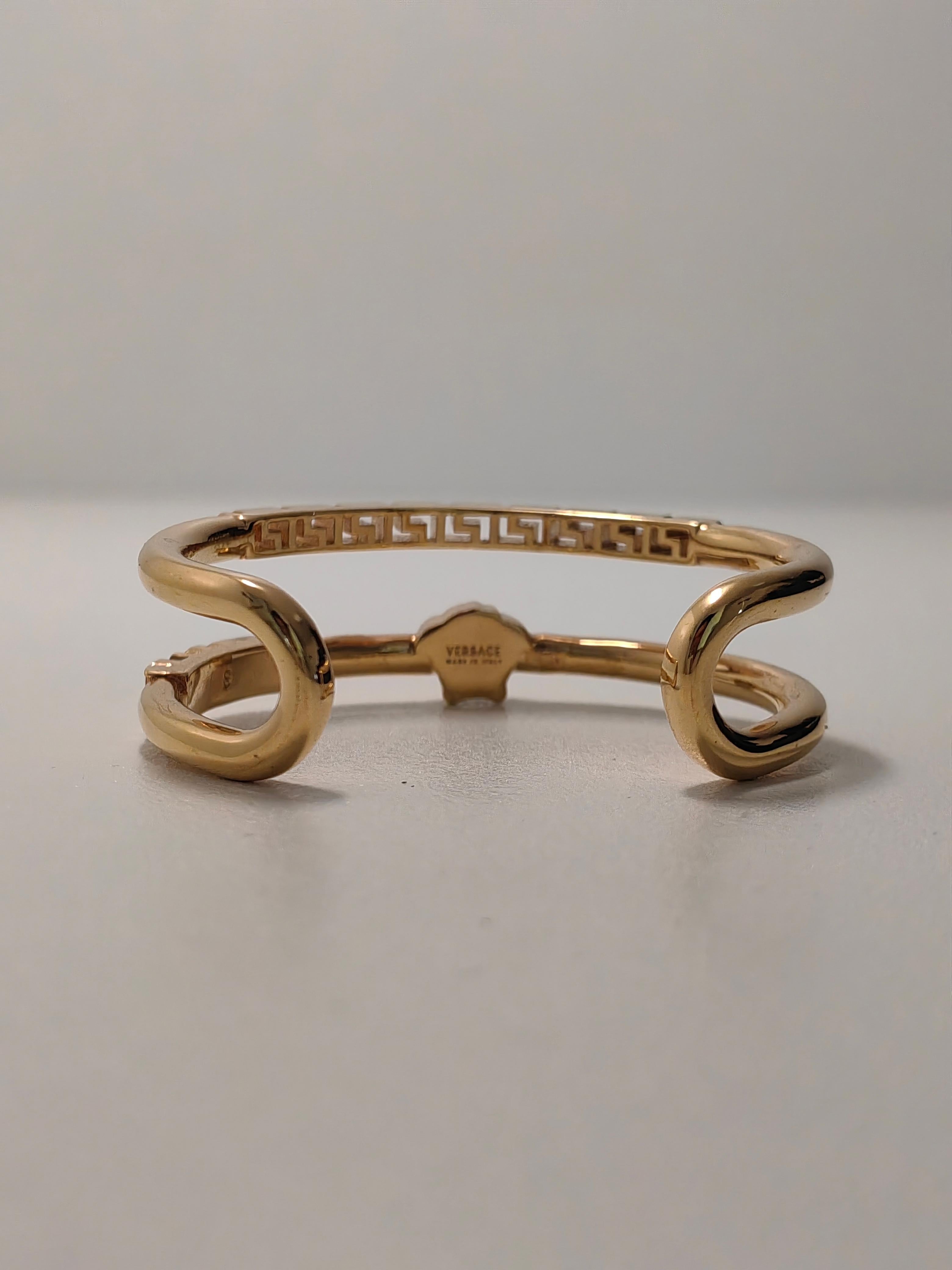 Versace Gold La Medusa Cuff Bracelet Bangle with Greca en venta 2