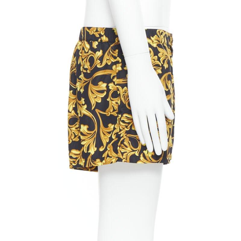VERSACE gold Medusa Knopf schwarz floral Barocco Sommer Badeshorts IT6 L Herren im Angebot