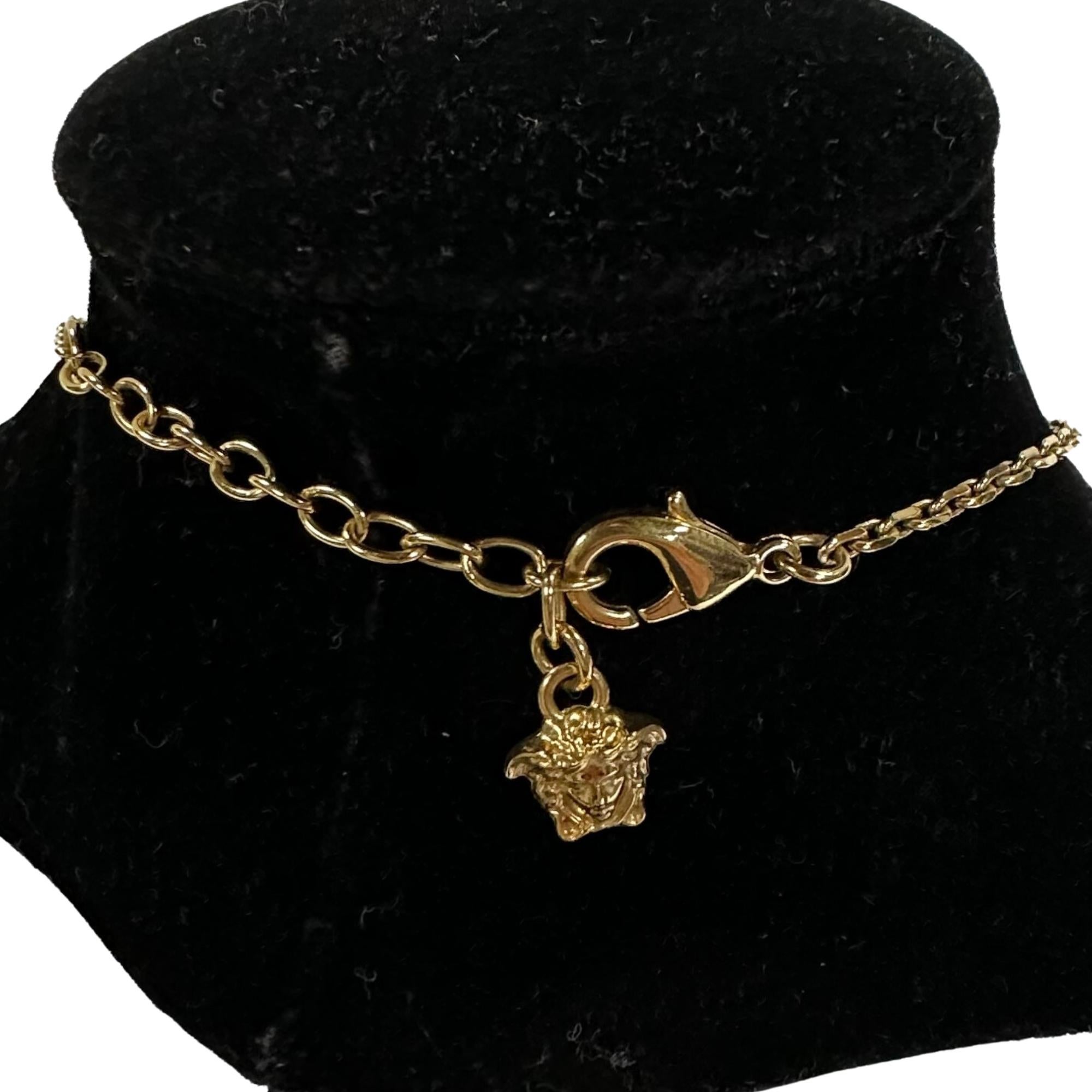 Versace Gold Medusa Pendant Necklace In Excellent Condition For Sale In Montreal, Quebec