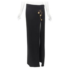 Versace oro Medusa spilla di sicurezza nera gonna a spacchi alti in viscosa IT44 L.