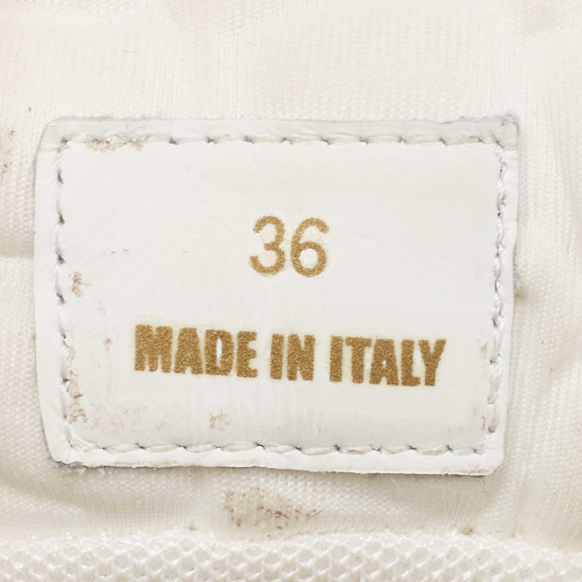 Versace Oro/Argento Pelle e Tessuto Lurex Sneakers Trigreca Taglia 36 in vendita 3