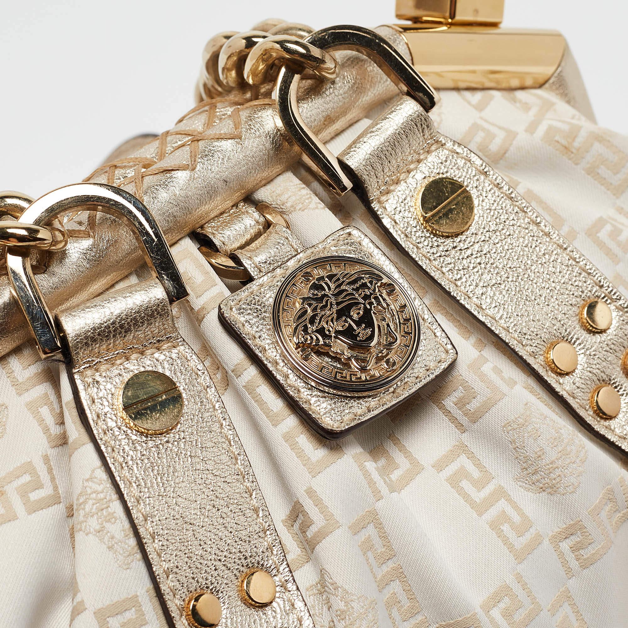 Cartera Versace Dorada/Blanca de Tejido de Firma y Marco de Piel 2