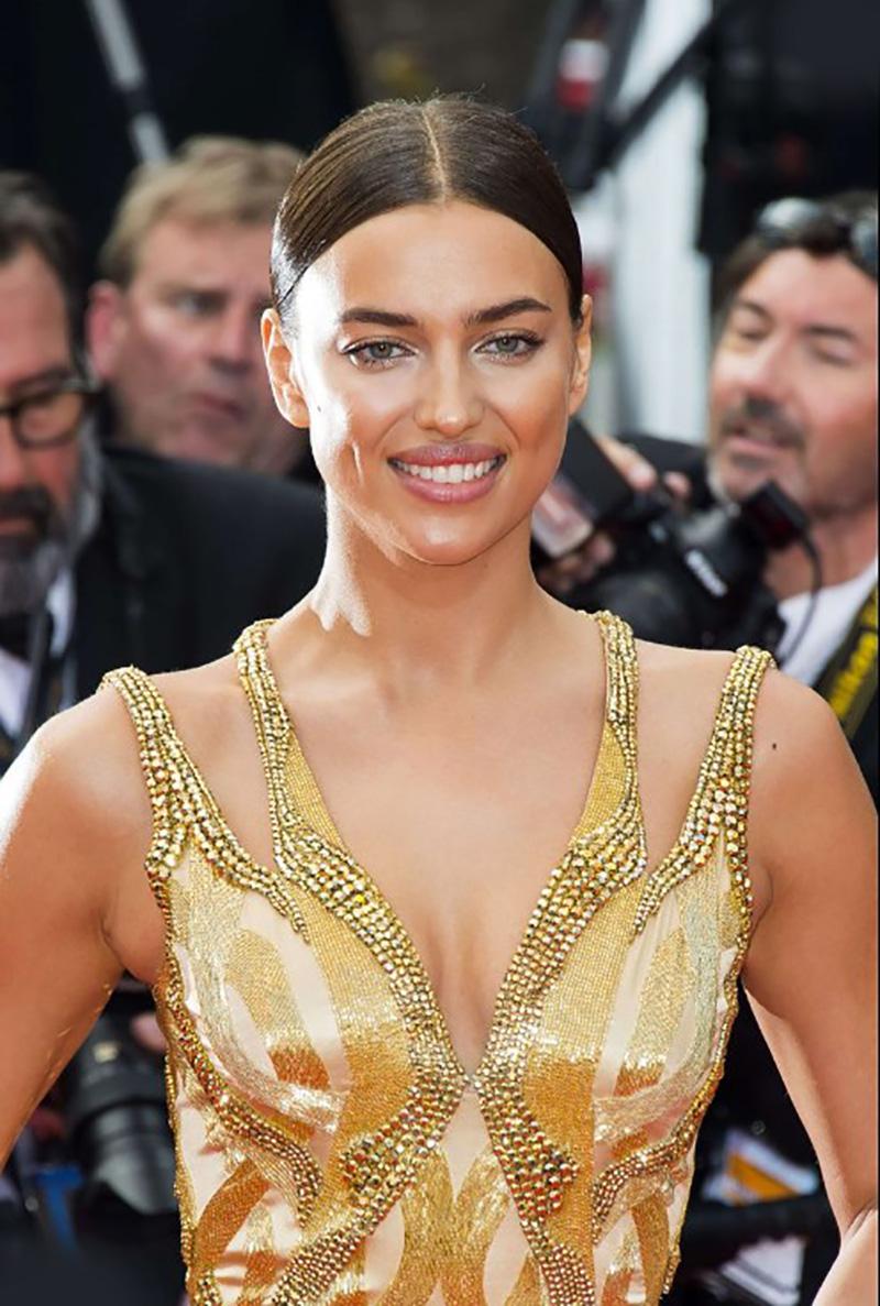 VERSACE GOLDEN EMBELLISHED w/ SWAROWSKI STONES GOWN  DRESS as seen on Irina  For Sale 13