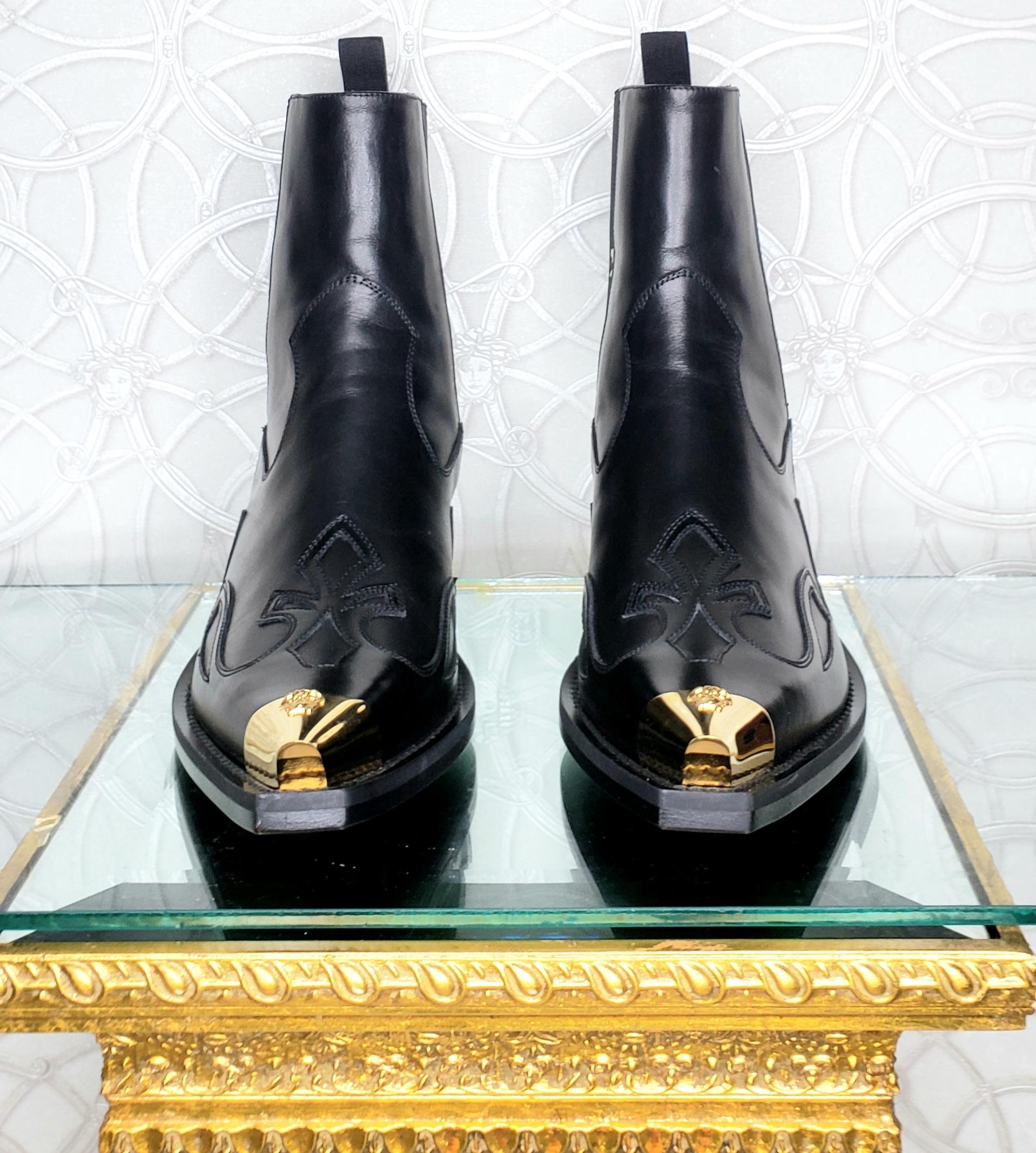 VERSACE GOTHIC SIGNS 24k GOLD PLATED MEDUSA TIPS BLACK LEATHER BOOTS 40.5 - 7.5 1