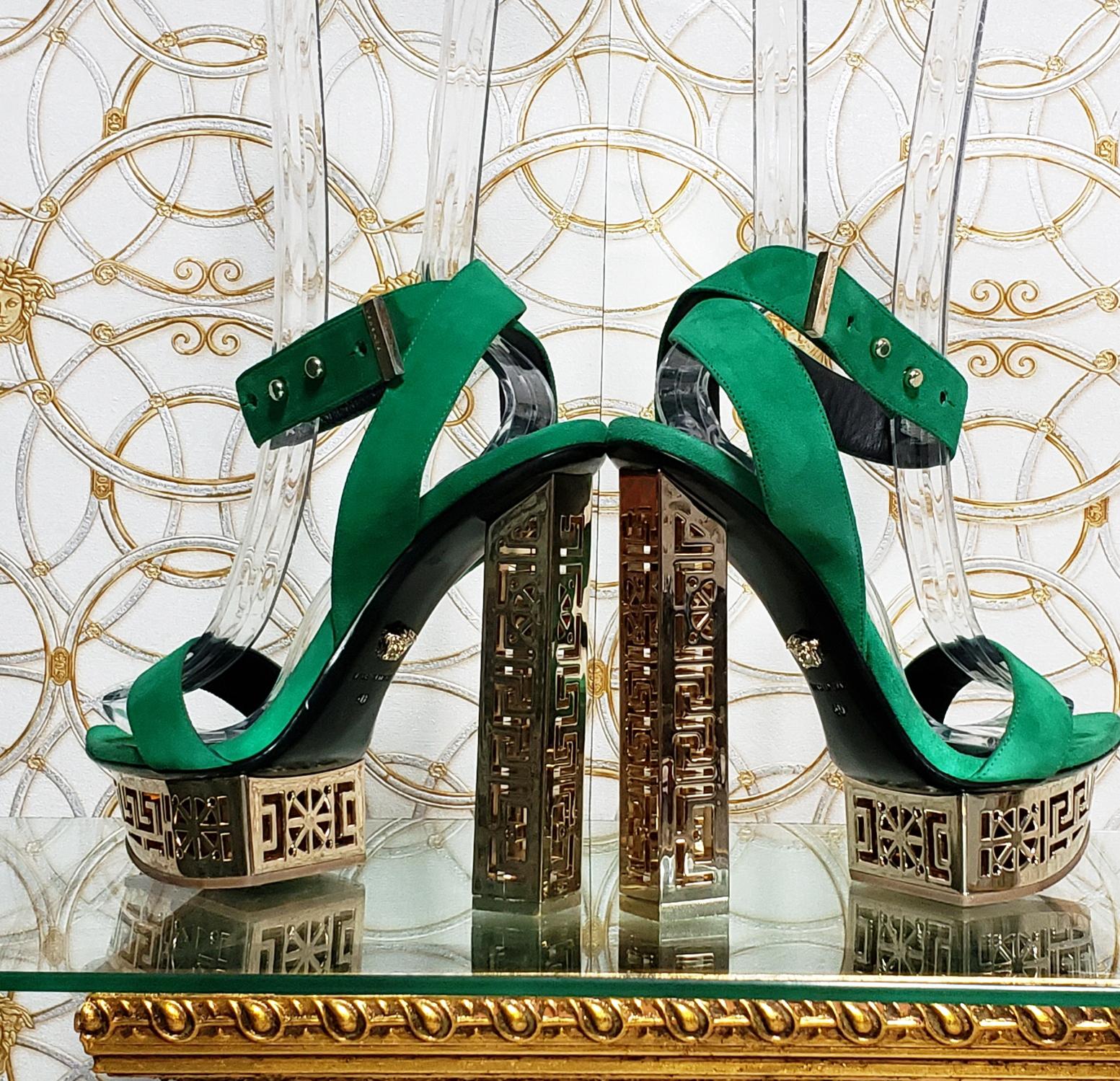 Green Versace #GREEK green platform sandals