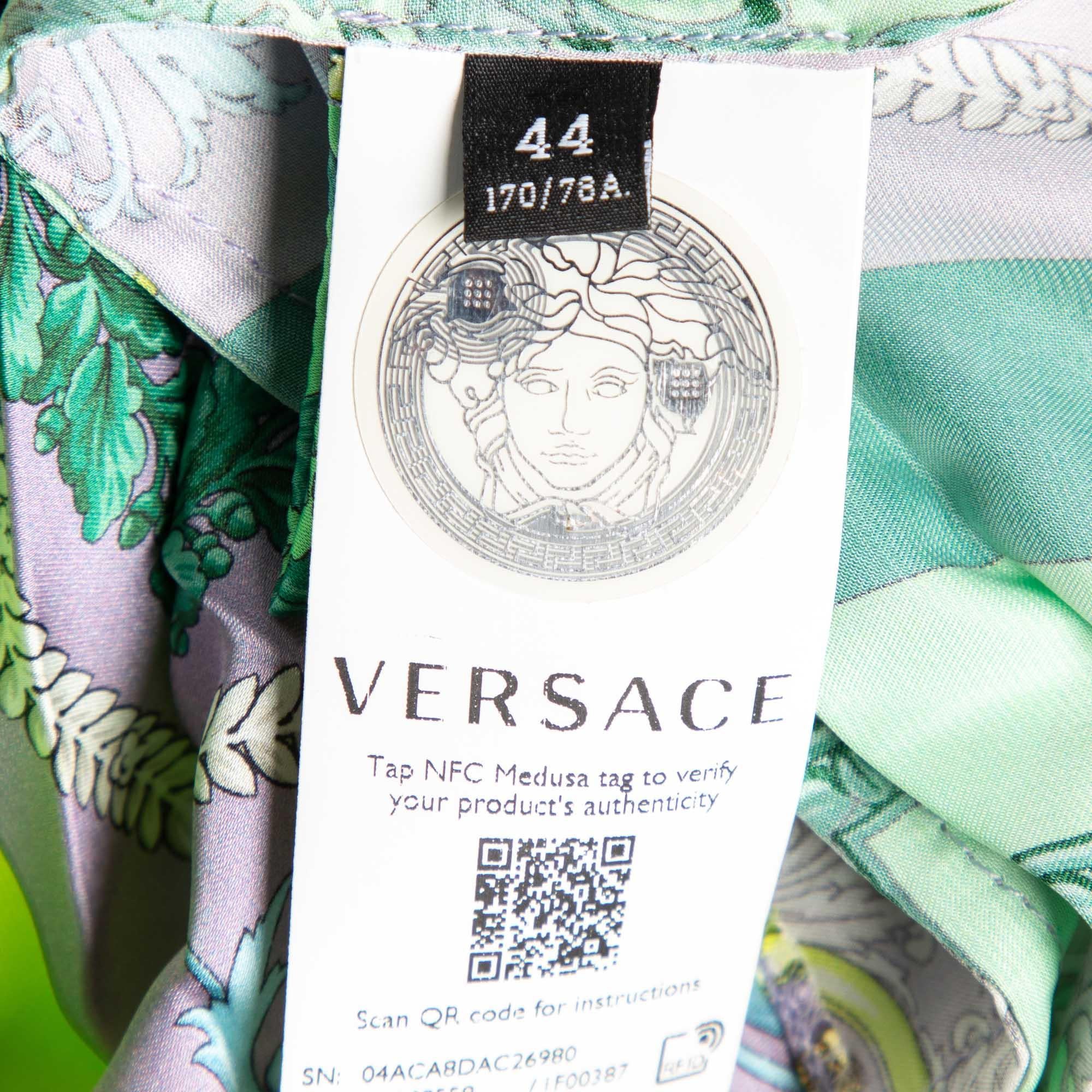 Versace Green Baroque Mosaic Print Satin Pleated Skirt M In Excellent Condition In Dubai, Al Qouz 2