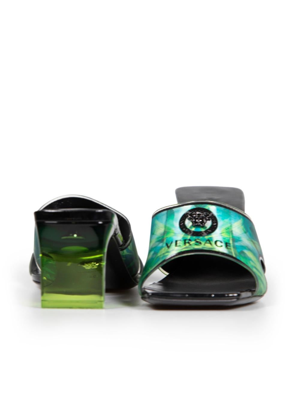 Versace Green Jungle Lenticular Print Logo Mules Size IT 39 In Good Condition In London, GB