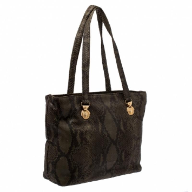 Noir Fourre-tout en cuir de python vert de Versace en vente