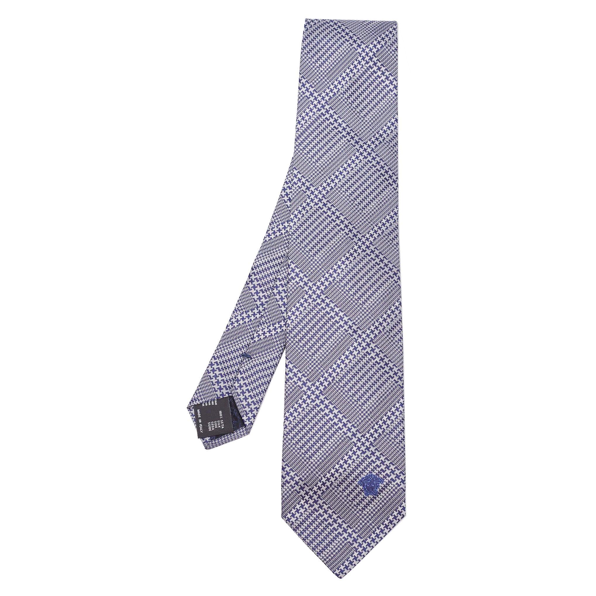 Cravatta in seta a fantasia grigio/blu di Versace