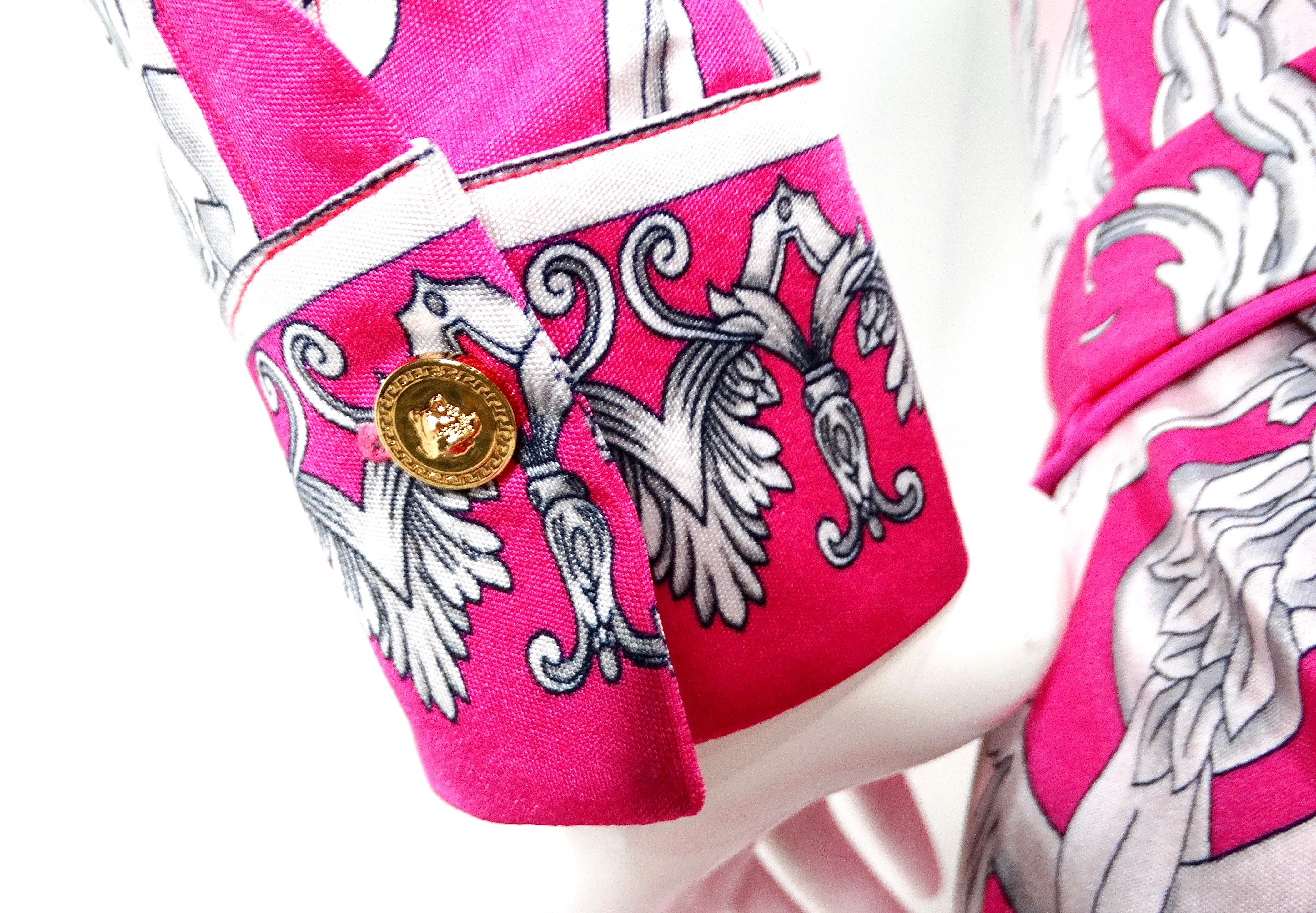 Vestido con Cinturón de Manga Larga y Estampado Barroco Recortado Versace Rosa Caliente en venta 3