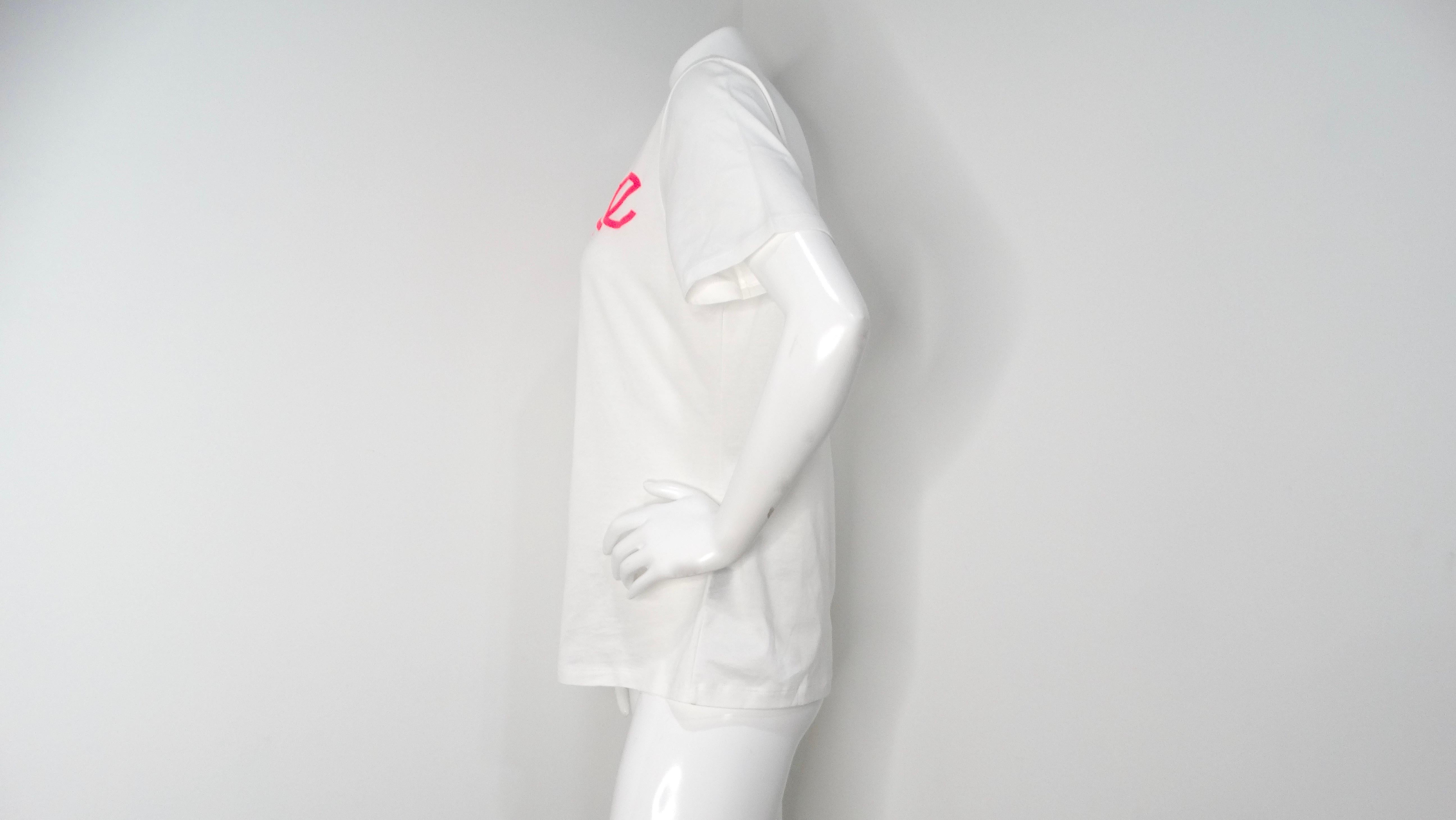 Gray Versace Hot Pink Embroidered White Cotton T-Shirt For Sale