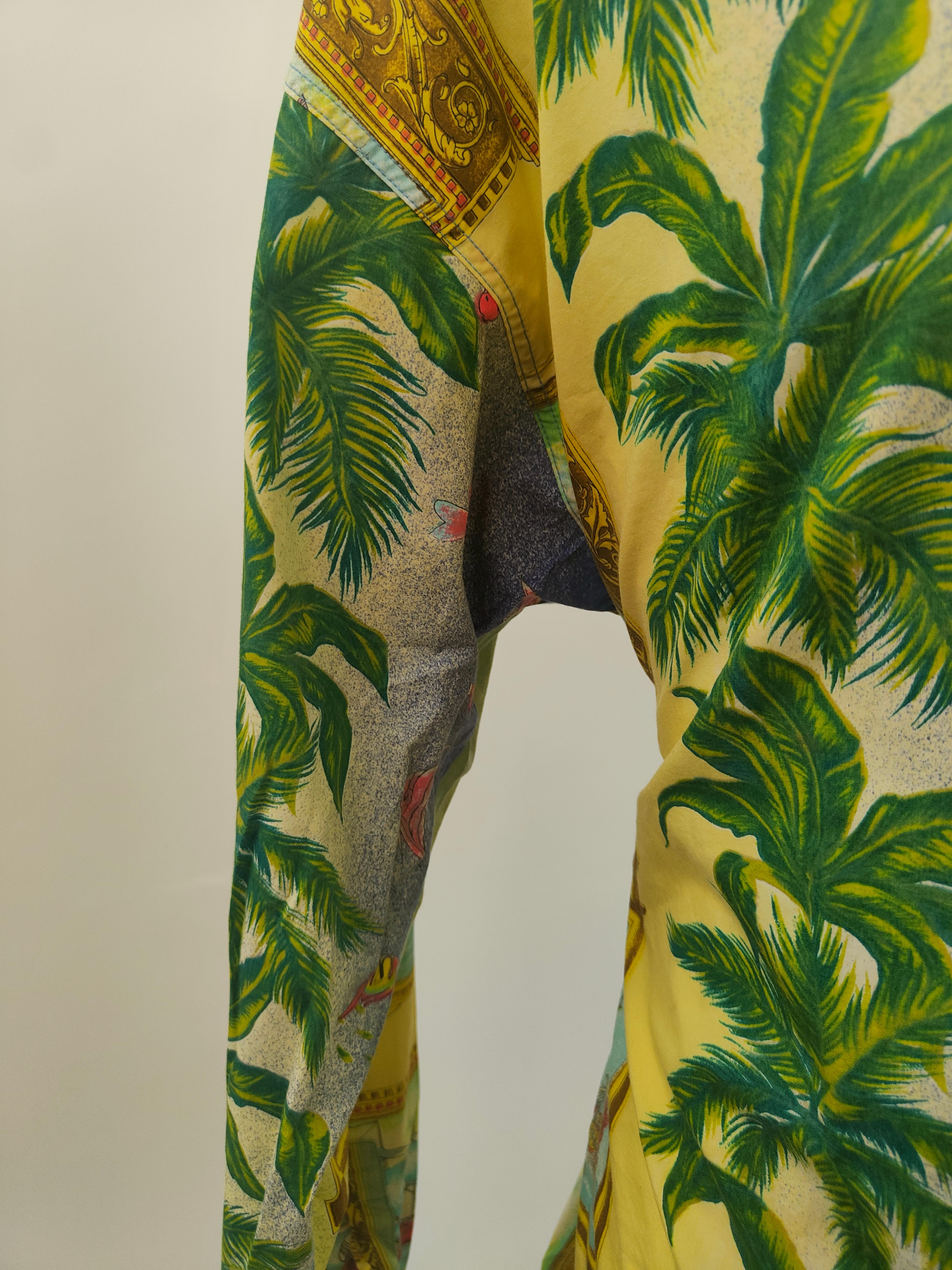 Versace - Chemise en coton multicolore emblématique en vente 4