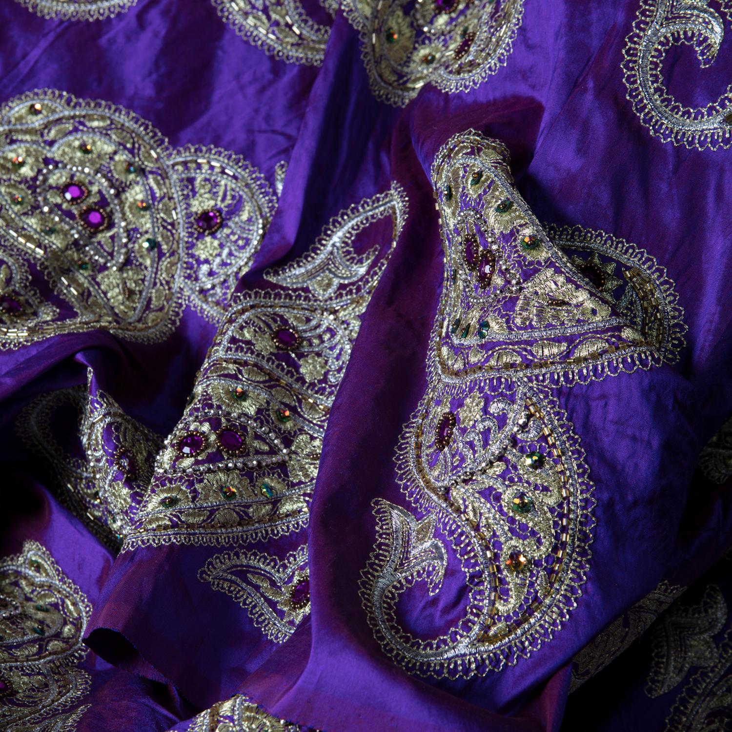 Versace Inspired Violet Paisley Ari Metallic Embroidery Jeweled Rhinstone Silk In Excellent Condition For Sale In Asheville, NC