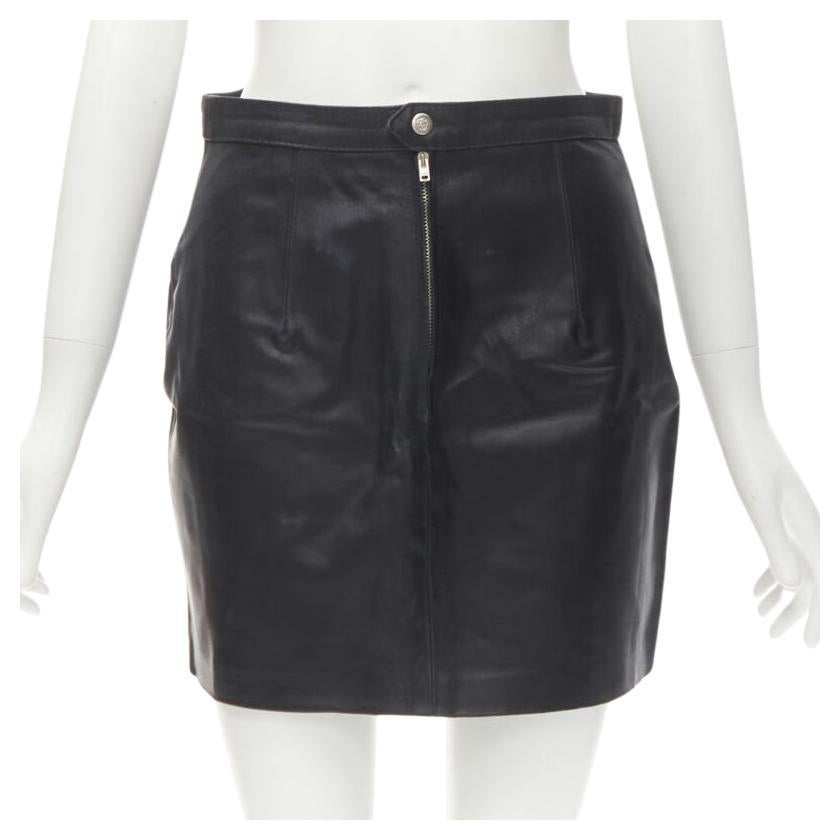 VERSACE JEAN COUTURE Vintage black leather Medusa zip contour mini skirt 28" For Sale