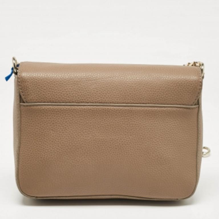 De las mujeres Bolso con solapa y logotipo Versace Jeans de piel marrón en venta