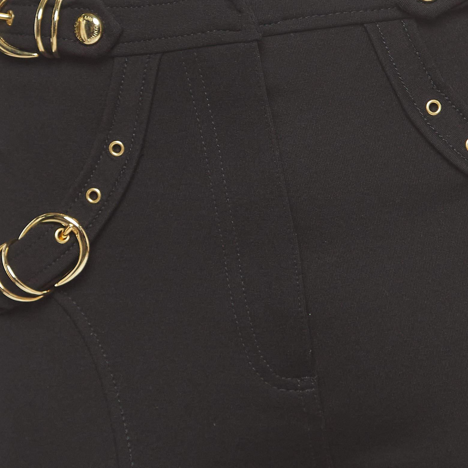 Versace Jeans Couture Schwarze Hose mit Gürteltasche und Taschendetail aus Skinny L im Zustand „Gut“ im Angebot in Dubai, Al Qouz 2