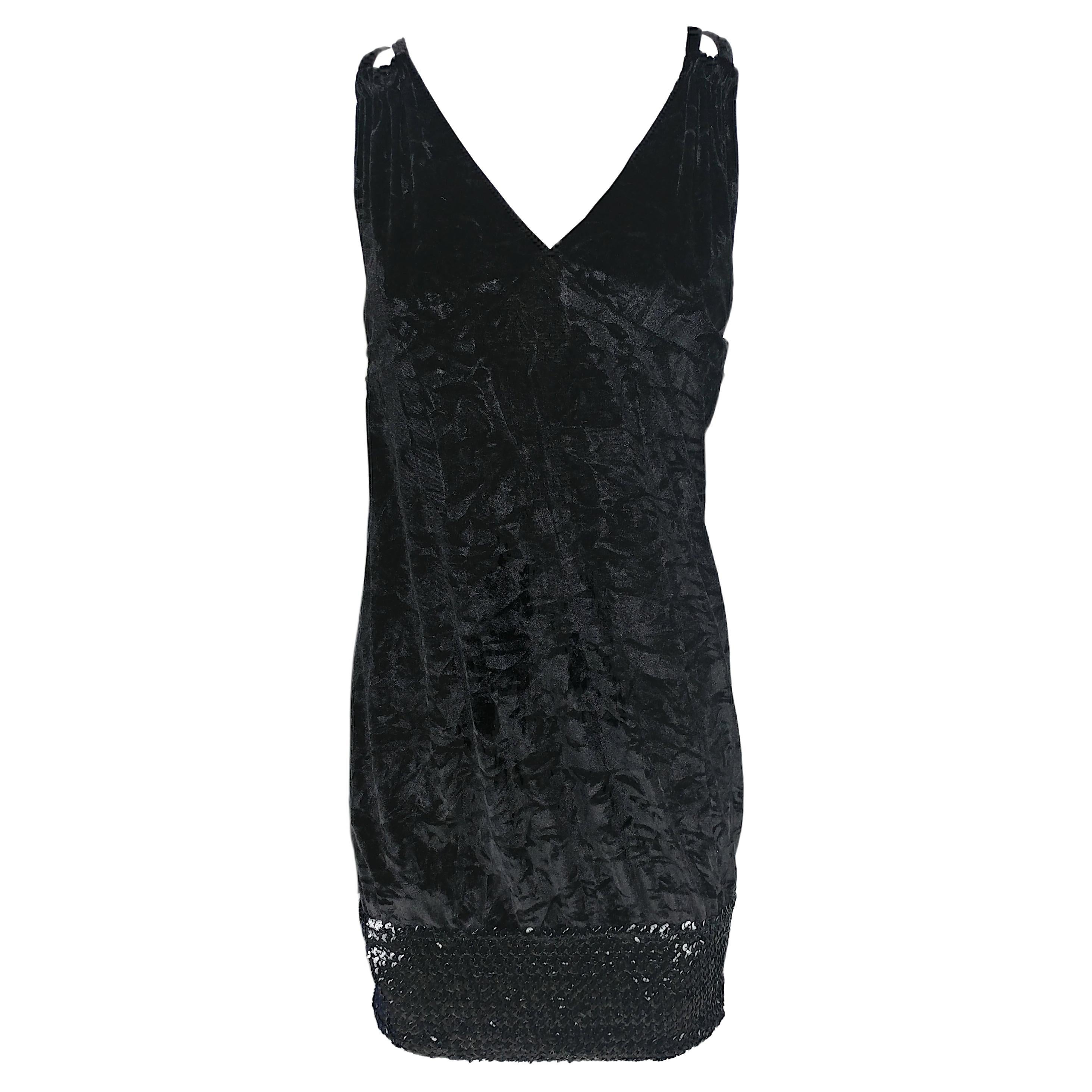 VERSACE JEANS COUTURE - Robe de soirée noire dos nu avec paillettes  Taille 8 US 40EU en vente