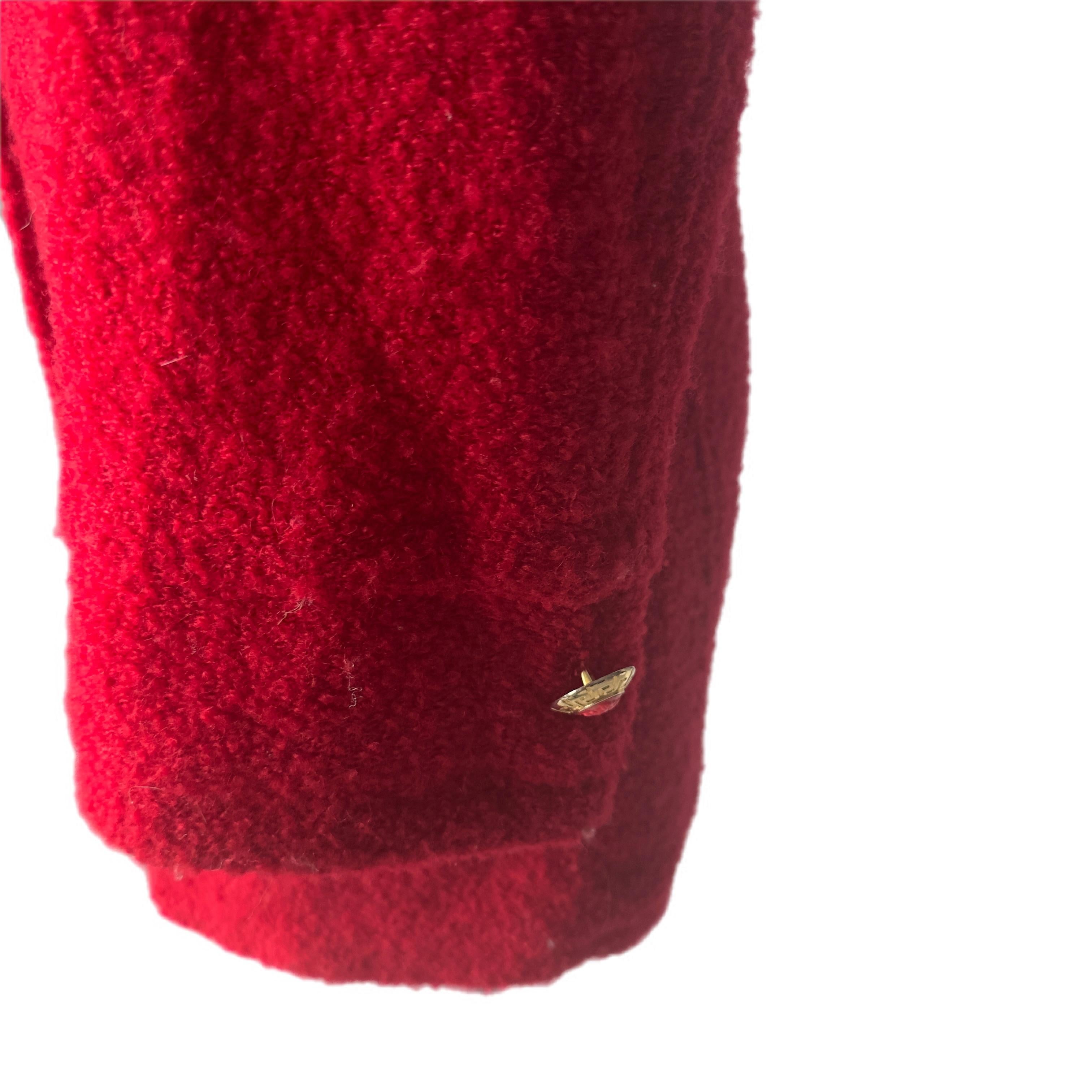 Versace Jeans Couture cappotto rosso in lana vergine con bottoni Medusa anni '90 in vendita 2