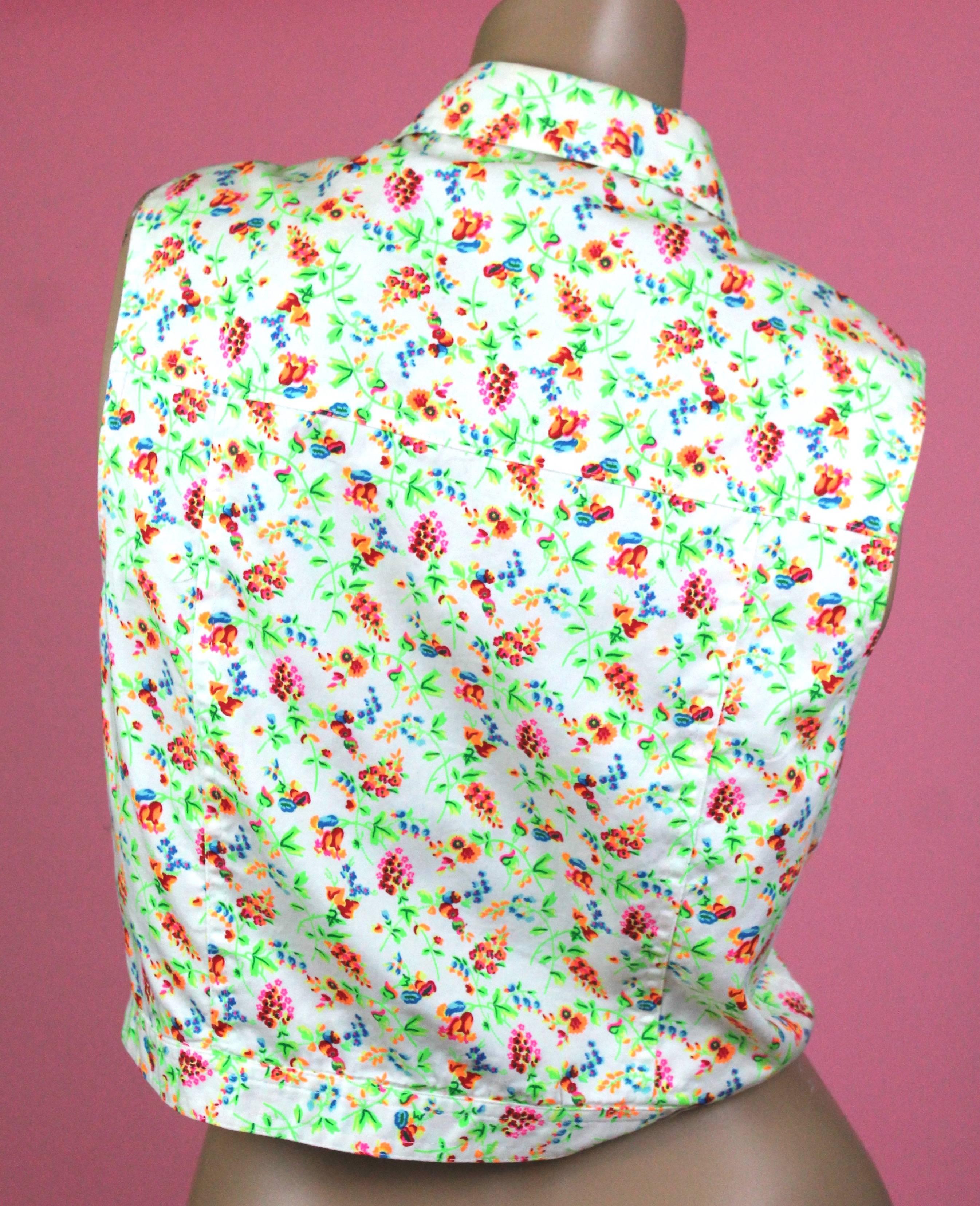 Women's or Men's Versace Jeans Couture Floral Cotton Vest, circa late 1980s For Sale