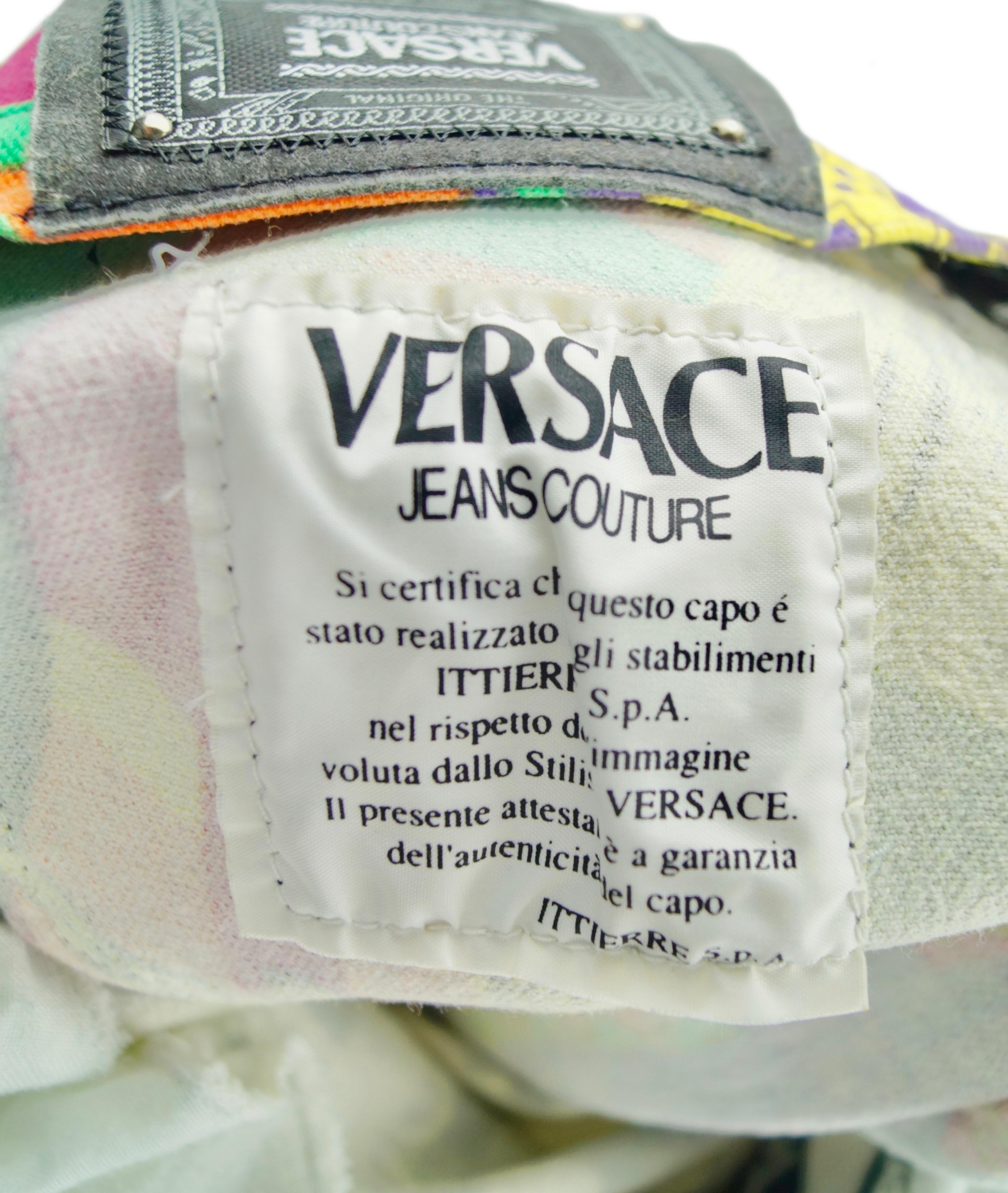 VERSACE JEANS COUTURE  New Yorker Pop-Art-Druck  Anzug Jeans und Bomber 90er-Jahre im Angebot 9
