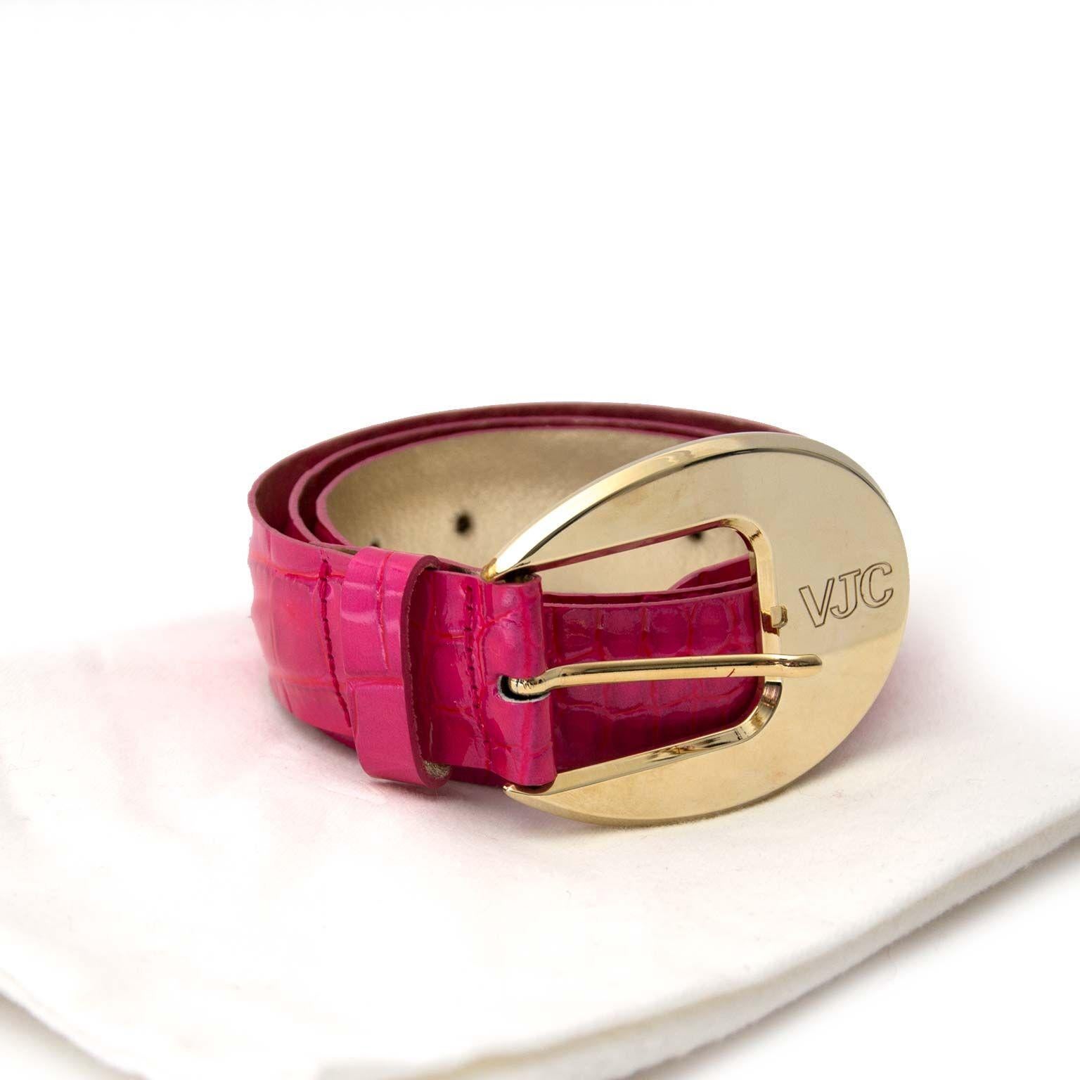 Excellent condition

Versace Pink Embassed Crocodile Leather Belt  - size 85 cm

This beautiful pink belt from the Versace Jeans Couture Collection has an gold closure with the logo on in. 
Perfect to combine with a pink bag or shoes.

Comes with