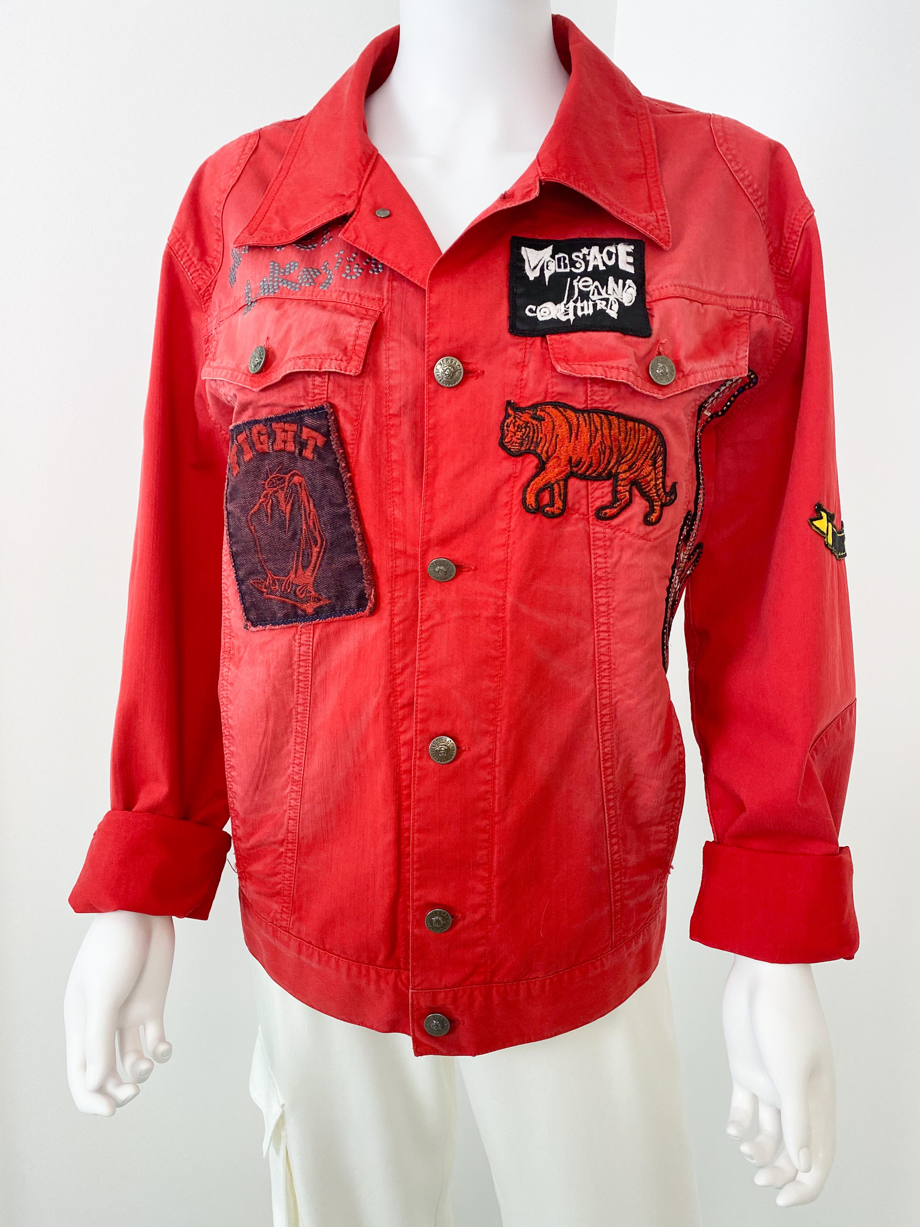 Versace Jeans Couture Red Delirium Jacket with Graffiti, Embroidery Size Men XL In Excellent Condition For Sale In Atlanta, GA