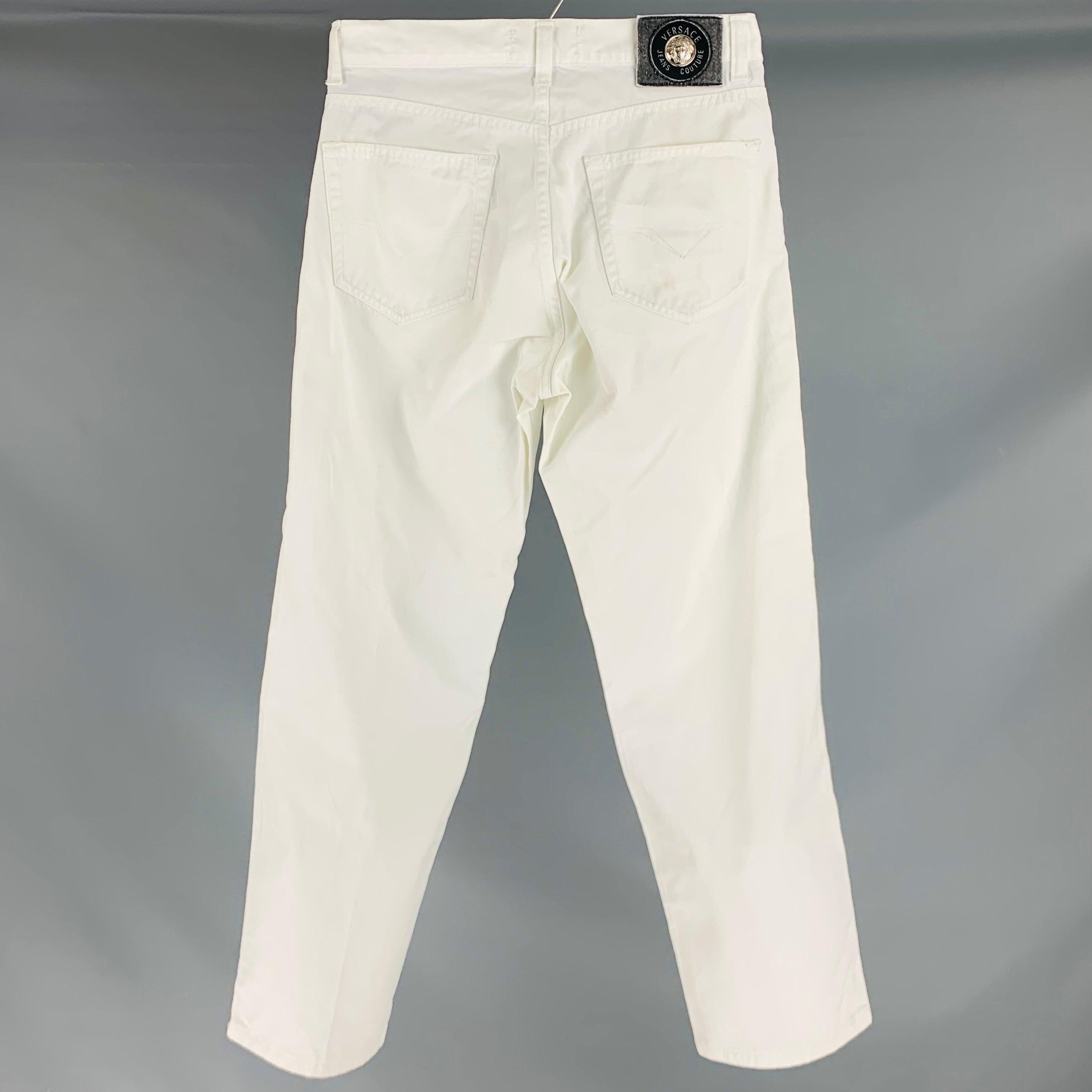 VERSACE JEANS COUTURE Size 30 White Denim 5 Pocket Jeans In Good Condition For Sale In San Francisco, CA
