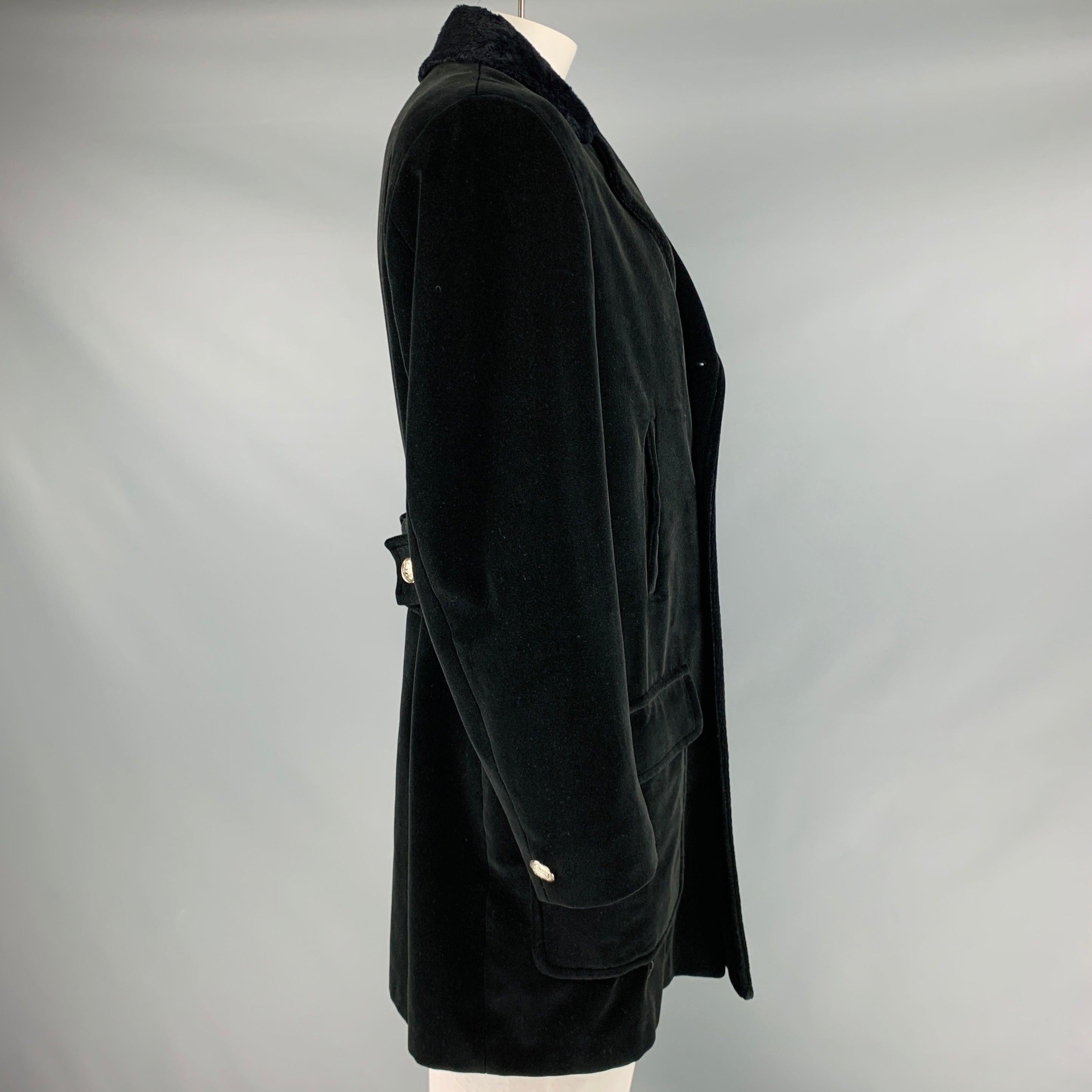 Men's VERSACE JEANS COUTURE Size L Black Velvet Cotton Coat For Sale