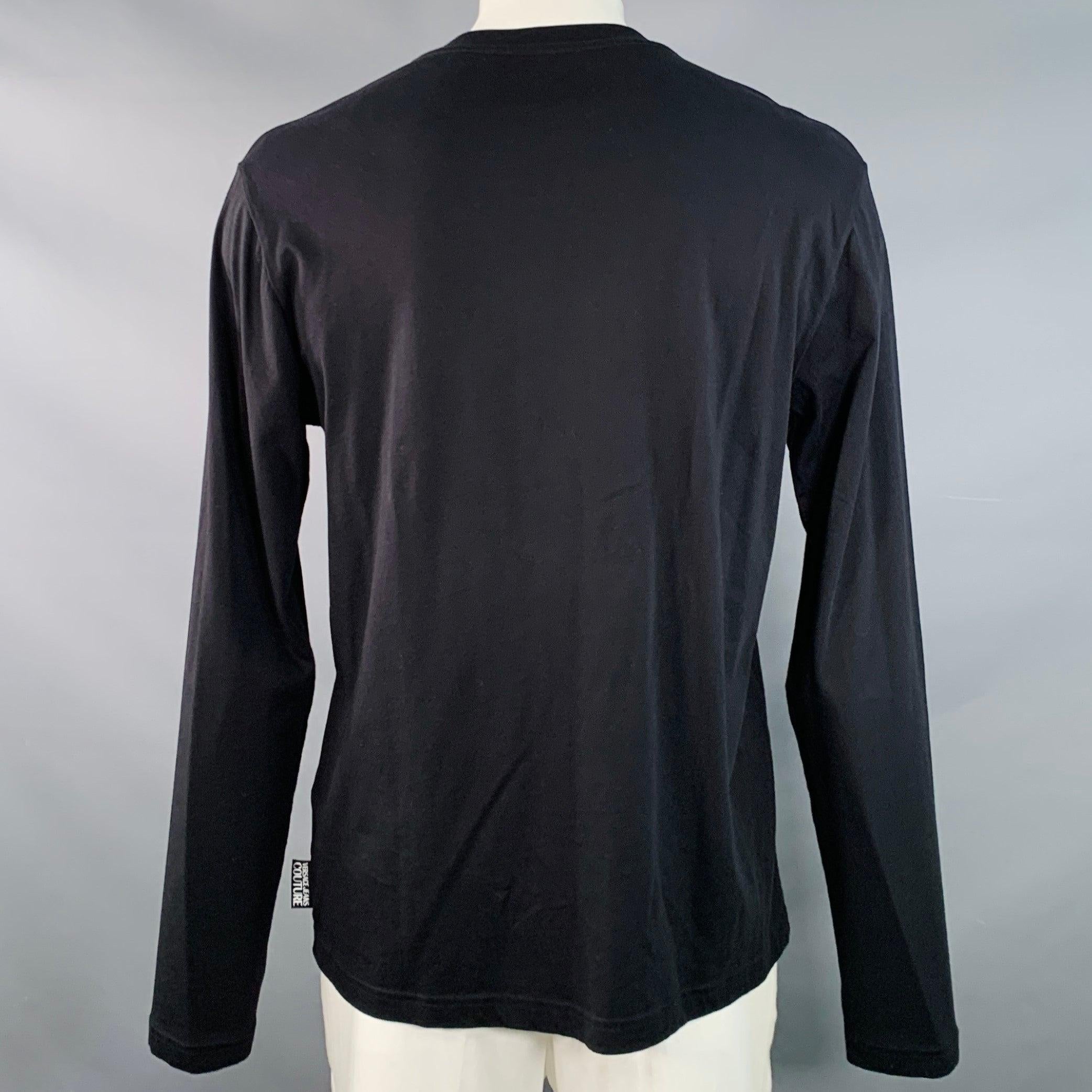 Versace Jeans Couture Taille XXL Pull en jersey de coton noir doré avec logo imprimé Pour hommes en vente