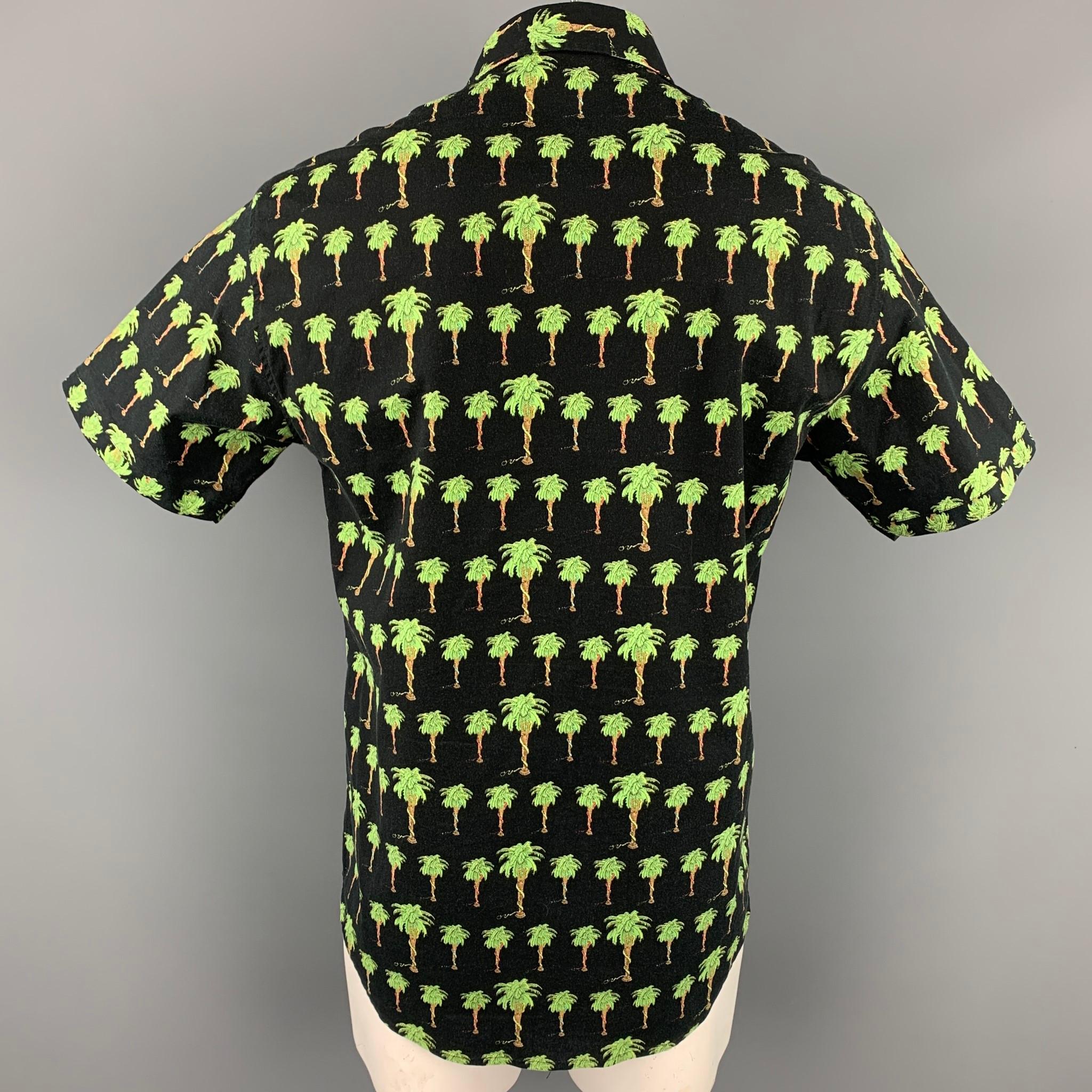 VERSACE JEANS COUTURE Size XXL Black & Green Palm Tree Print Cotton Shirt In Good Condition In San Francisco, CA
