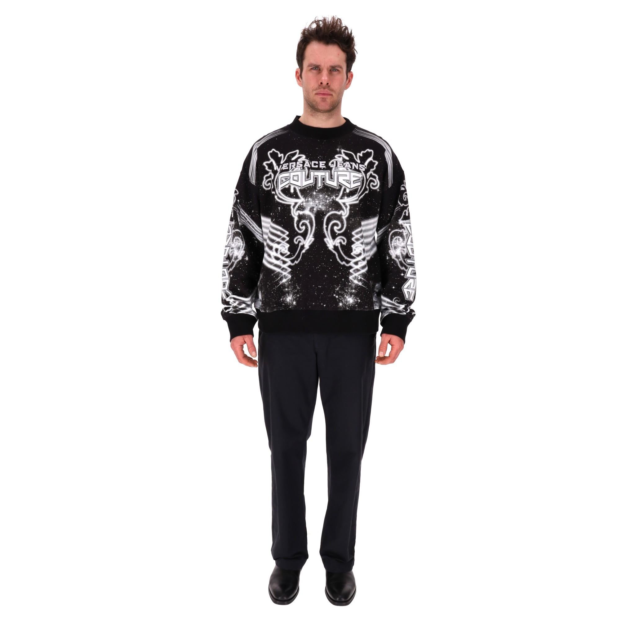 Versace Jeans Couture Space Couture Galaxy Cotton Sweatshirt

Black fleece cotton sweatshirt with space galaxy print in white.

'Versace Jeans Couture' signature to the chest.

Ribbed crew neckline, cuffs and hem. Rrp Approx. £550

Size –