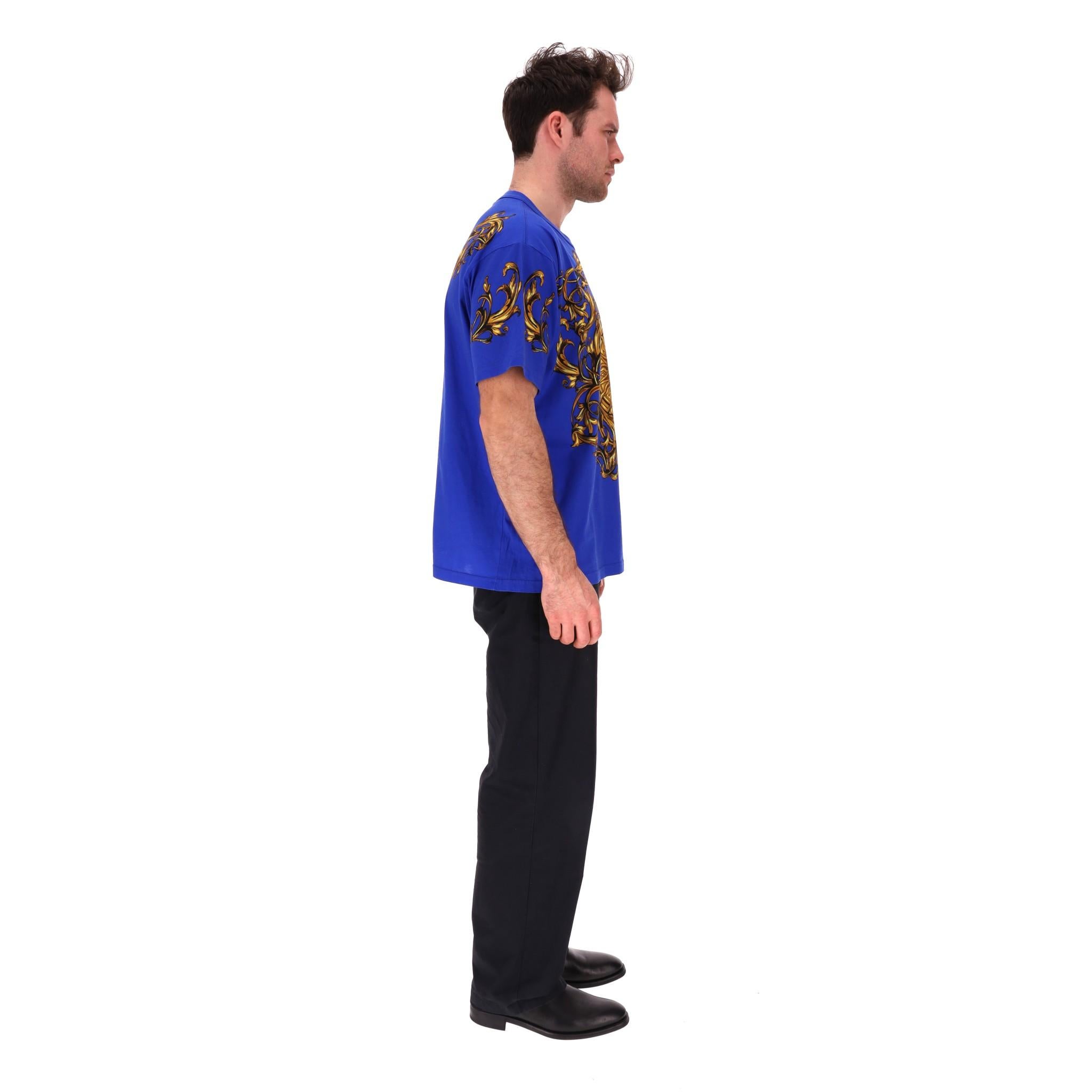 Purple Versace Jeans Couture Sun Logo Printed T-Shirt For Sale