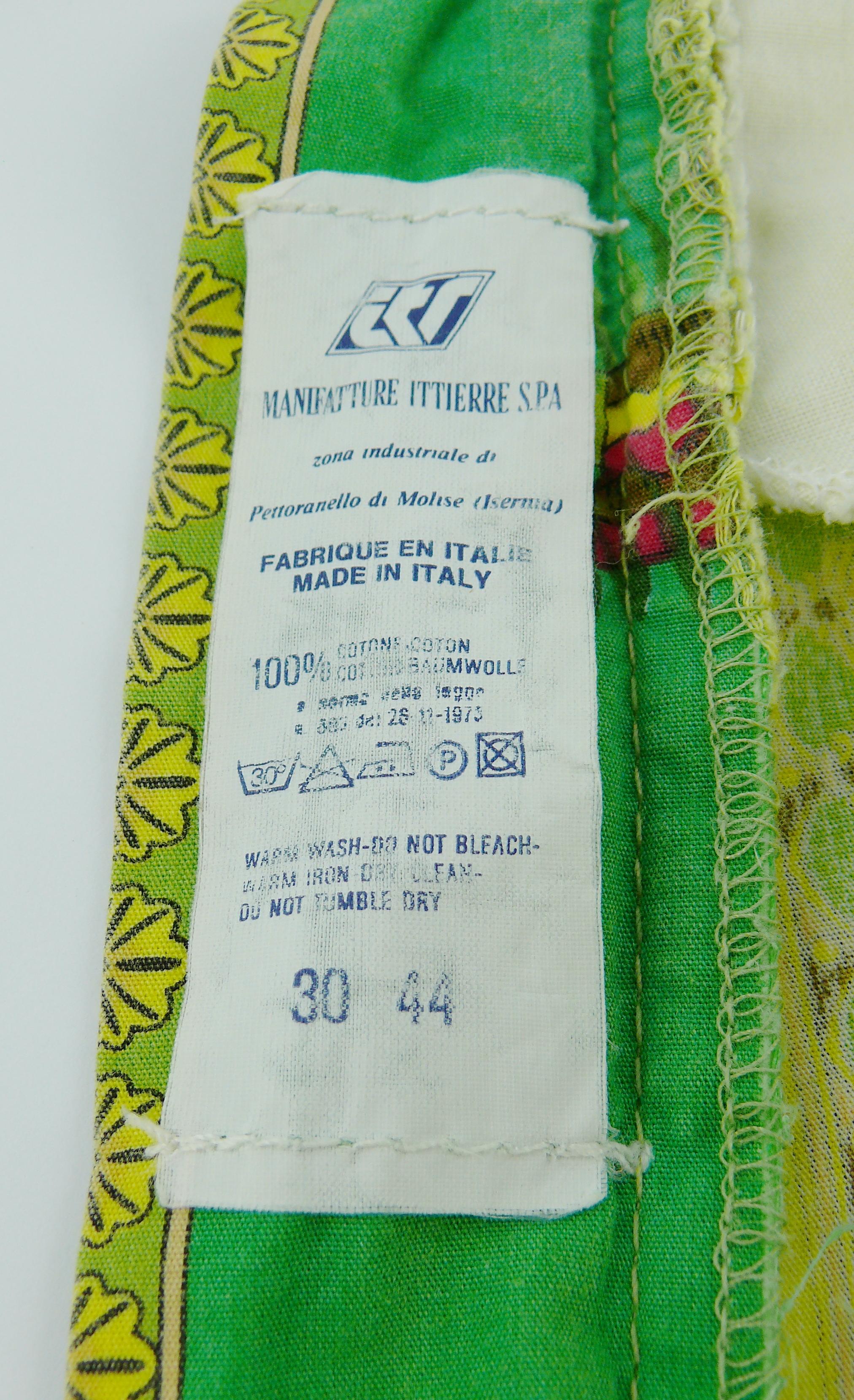 Versace Jeans Couture Vintage Años 90 Pantalones con estampado de la selva de Tarzán 12