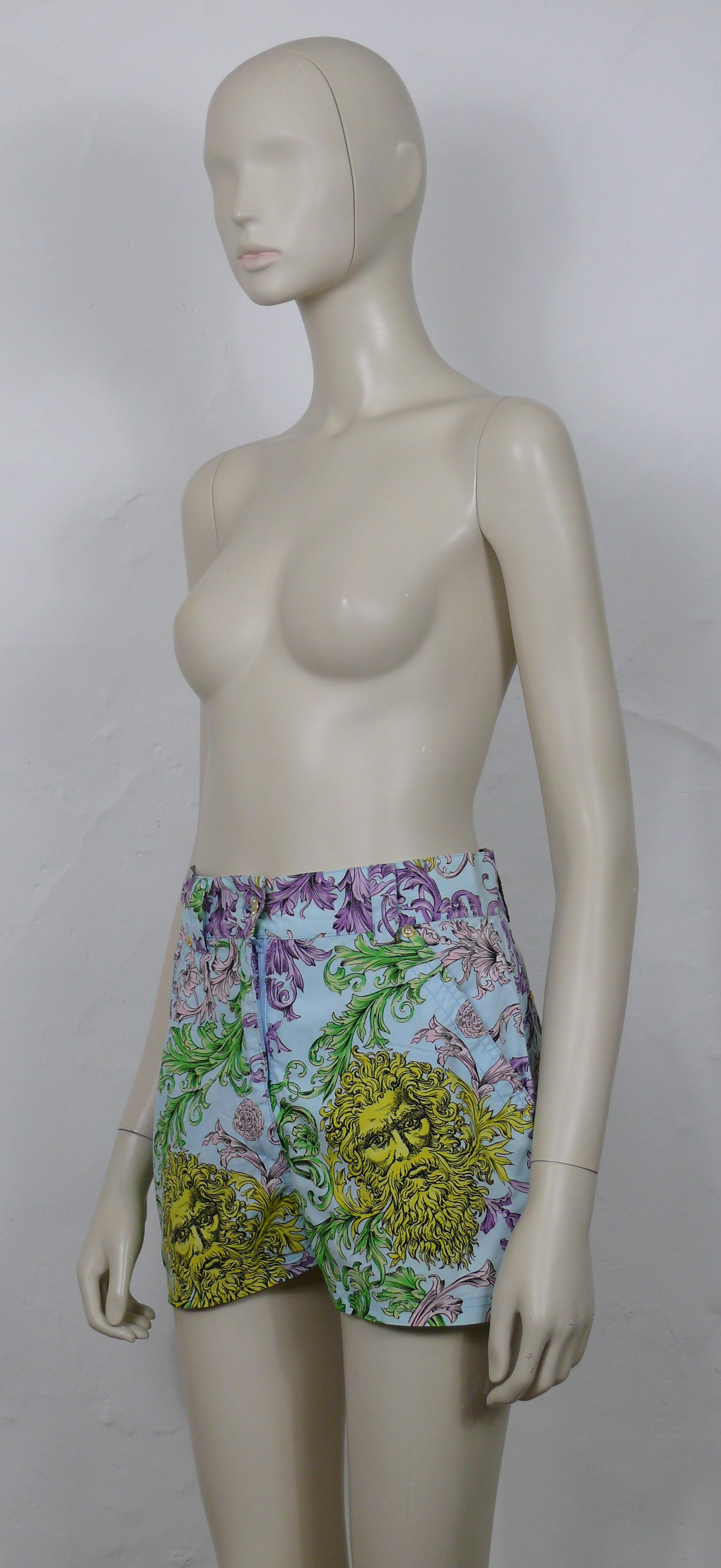 Women's Versace Jeans Couture Vintage Barocco Print Shorts For Sale