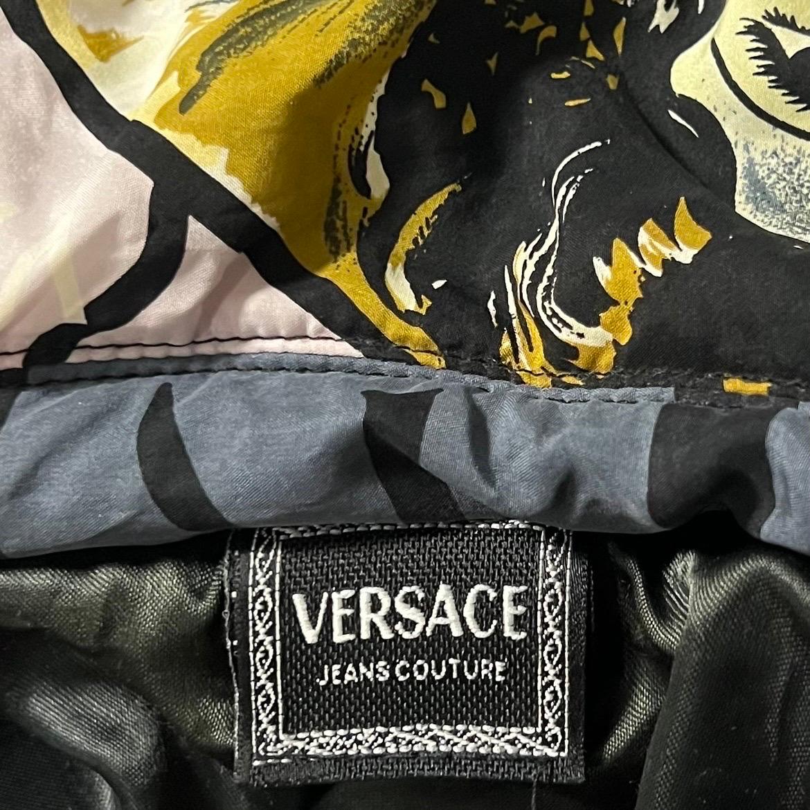 Versace Jeans Couture Chaqueta Póster Cine Vintage en venta 6