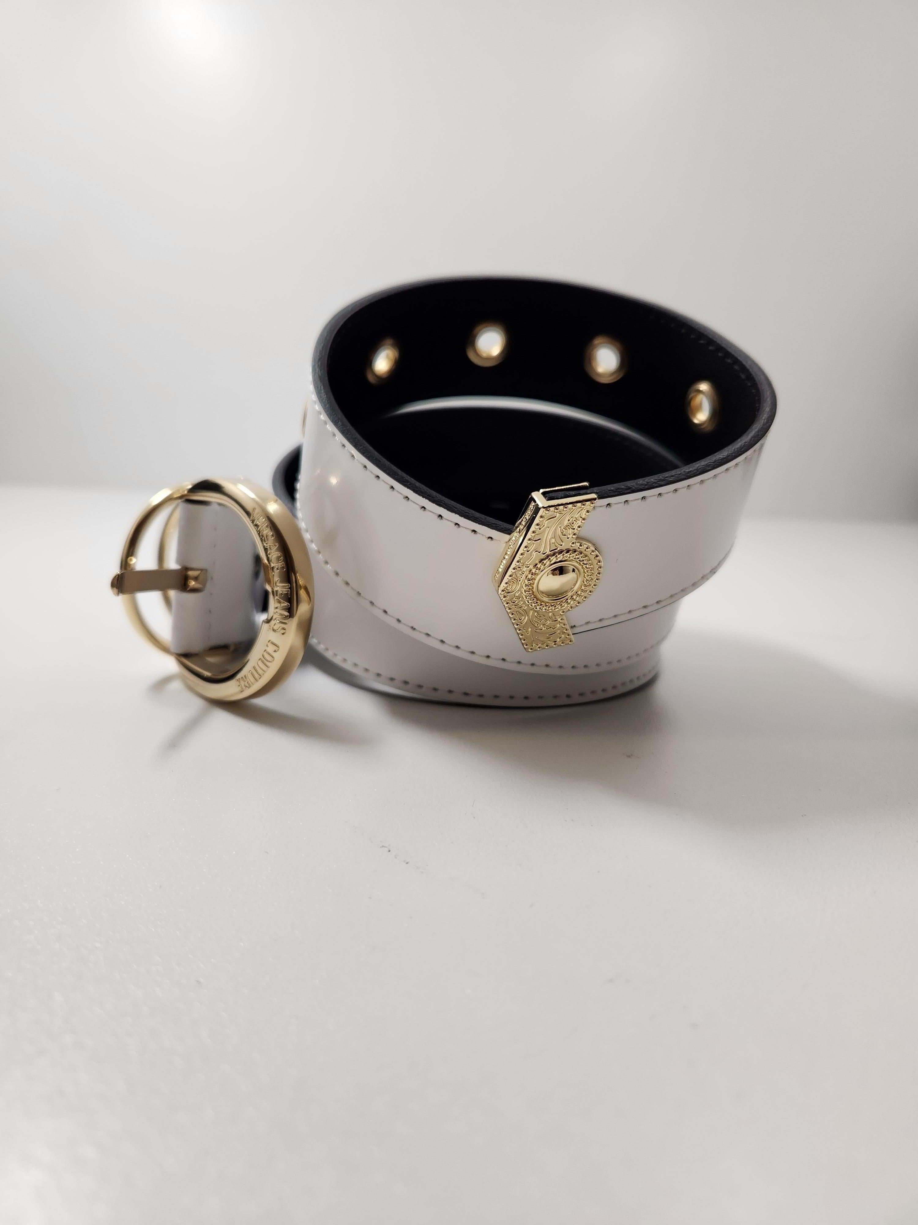 Versace Jeans Couture White Gold Buckle Wide Leather Belt SZ 75 In New Condition For Sale In PUTNEY, NSW