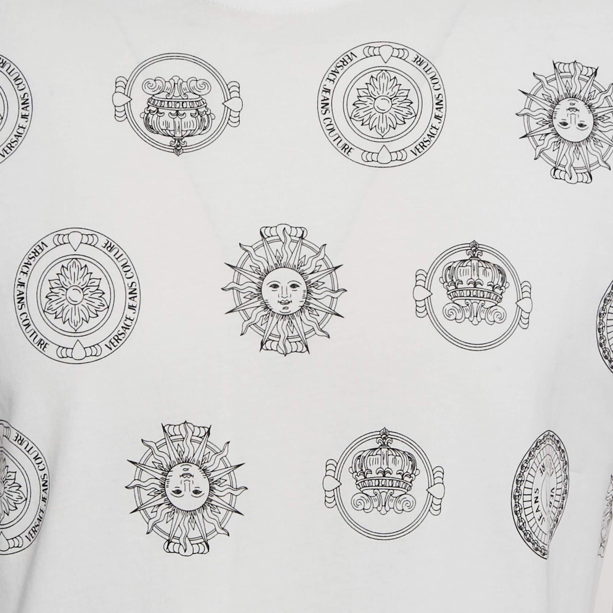 Gris T-shirt col bénitier Versace Jeans Couture imprimé blanc L en vente