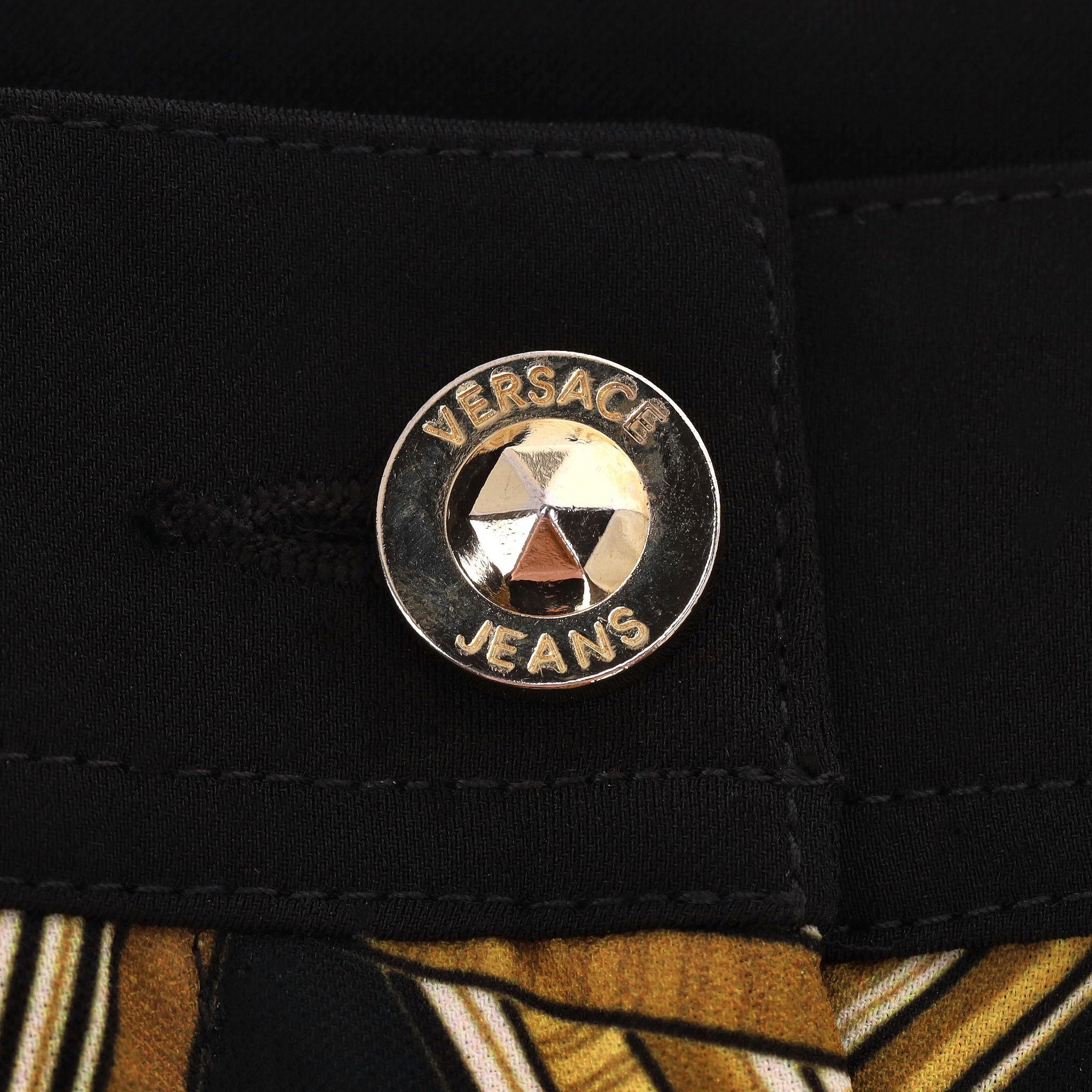 Pantalon imprimé « Greek Architecture » de Versace Jeans en vente 1