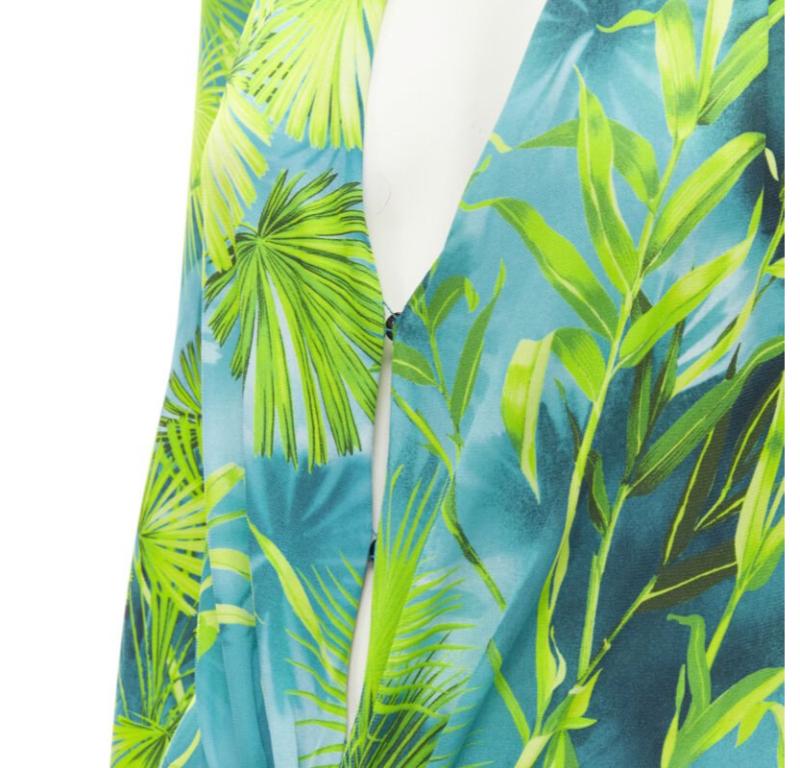 VERSACE Jlo Body de viscosa verde con estampado selvático IT36 XS
Referencia: TGAS/C01188
Marca: Versace
Diseñadora: Donatella Versace
Colección: Primavera Verano 2020 - Pasarela
Visto en: Jennifer López
Material: Viscosa
Color: Verde
Patrón: