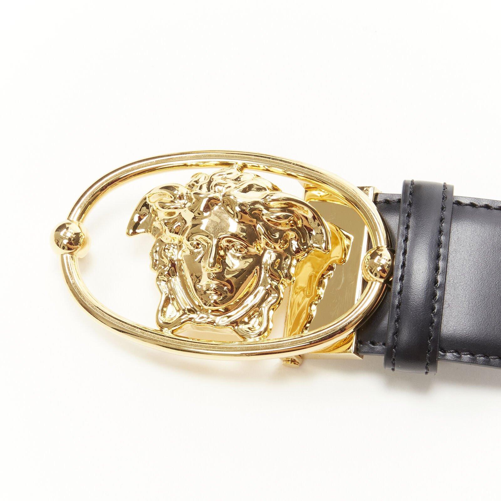 VERSACE La Medusa Insignia Gold ovale Schnalle Schwarzer Ledergürtel mit schwarzer Schnalle 100cm 38-42